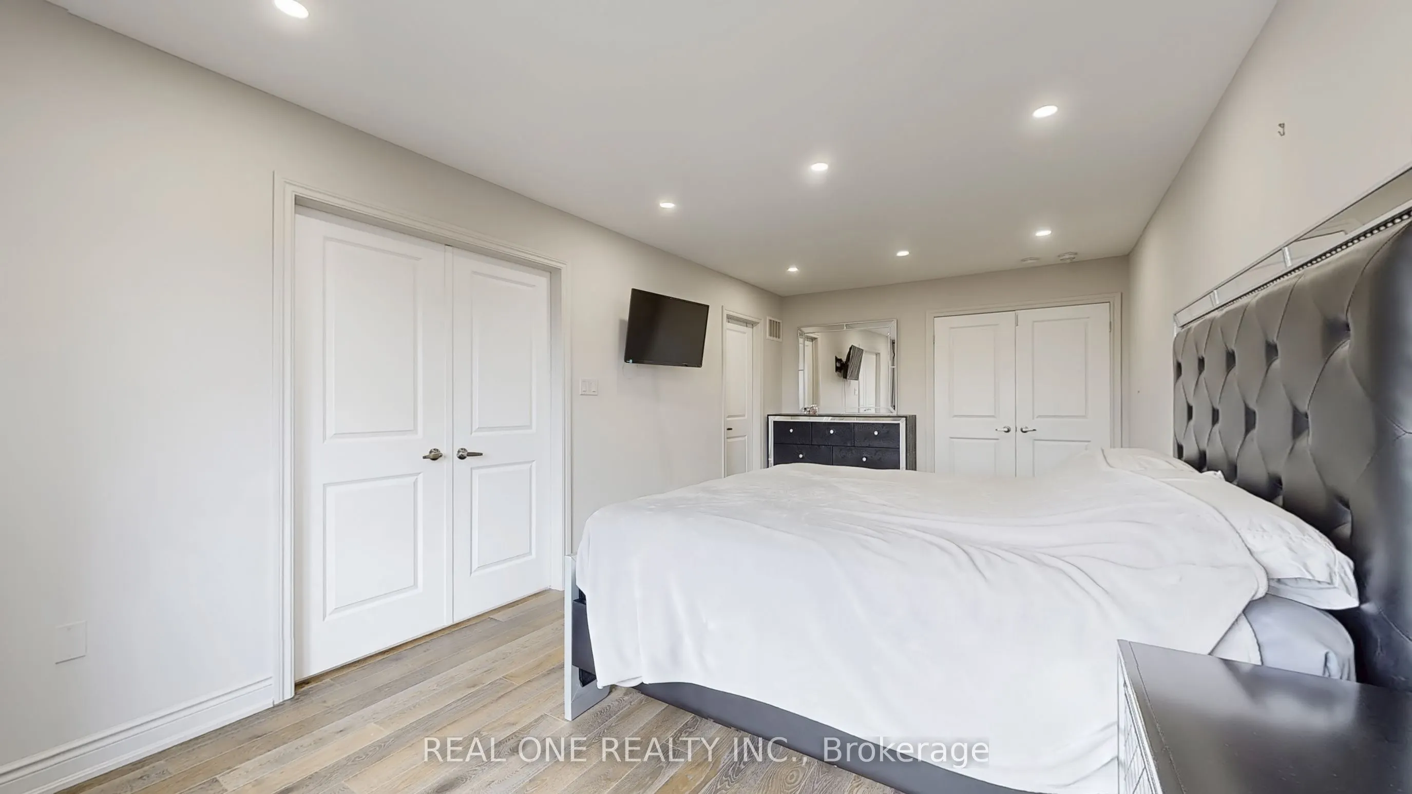 193 Cranbrook Crescent