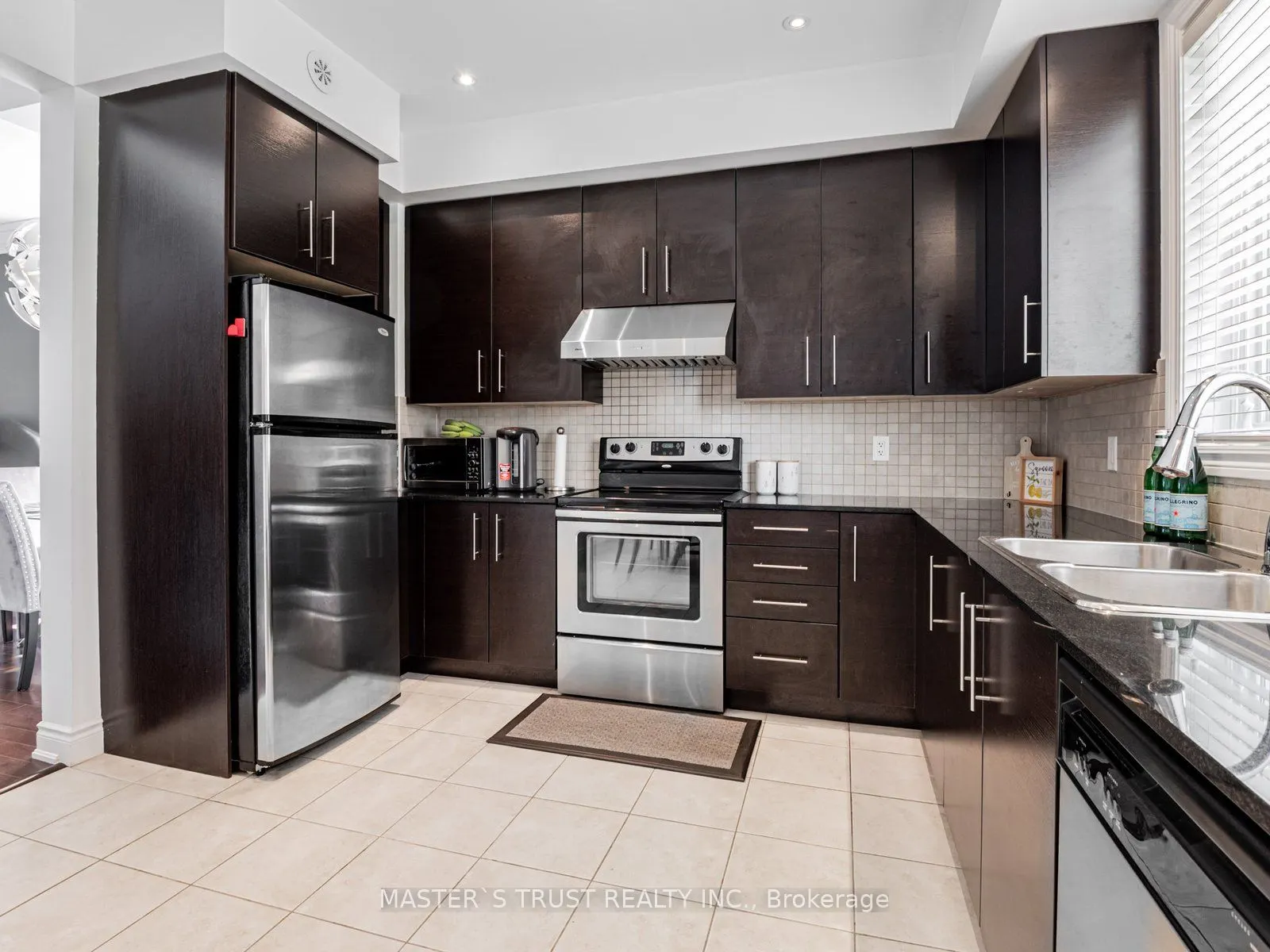 271 South Park Road, #TH27