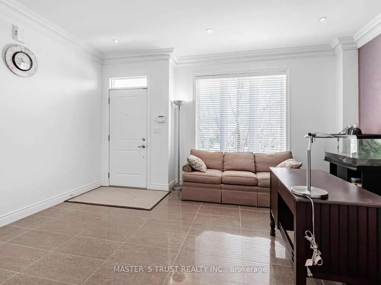271 South Park Road, #TH27