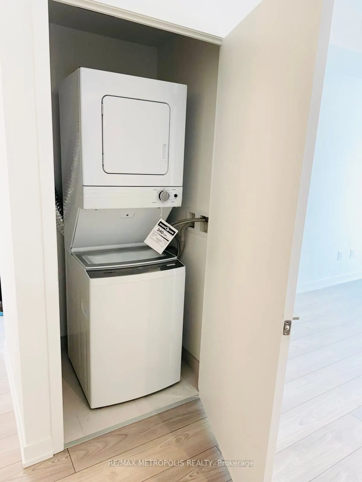 10 Abeja Street, #1115
