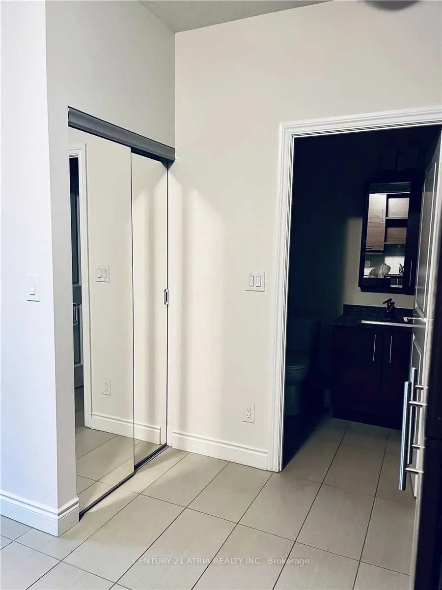 325 South Park Road, #1217
