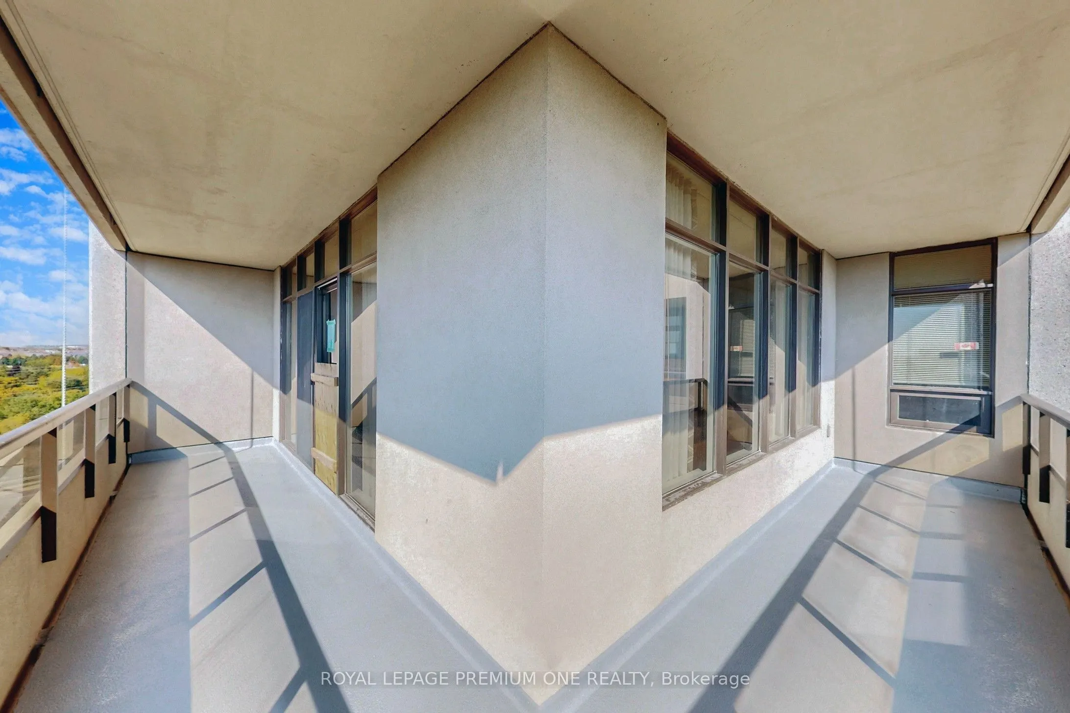 9235 Jane Street, #606
