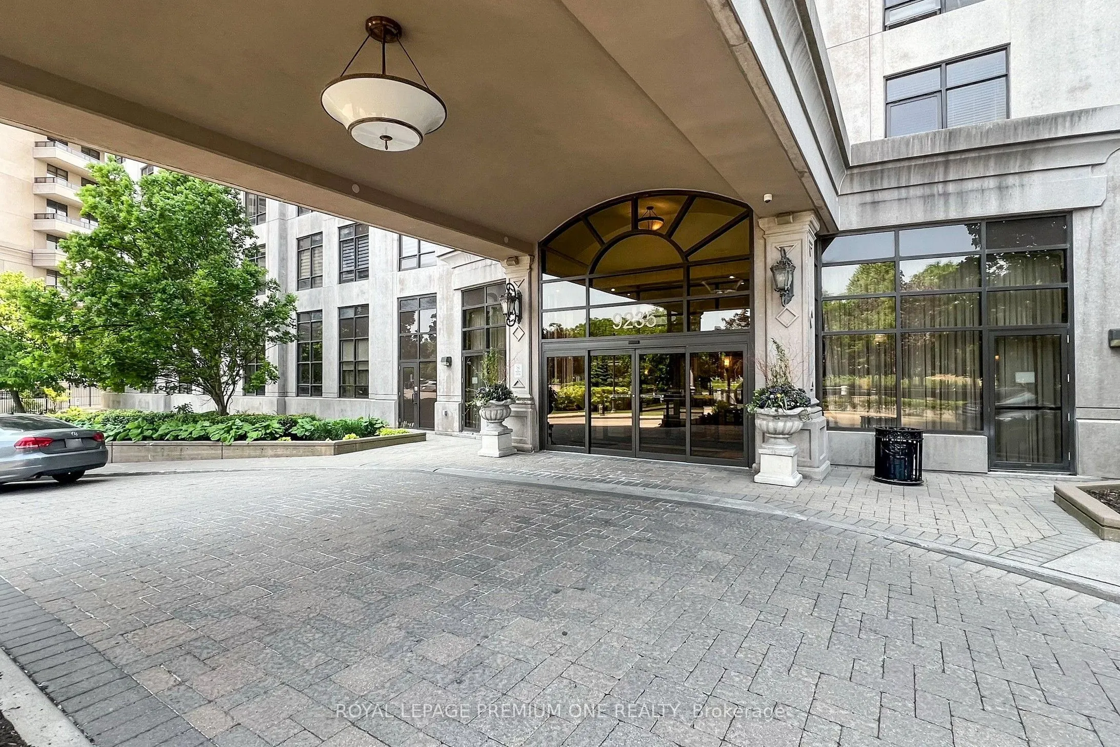 9235 Jane Street, #606