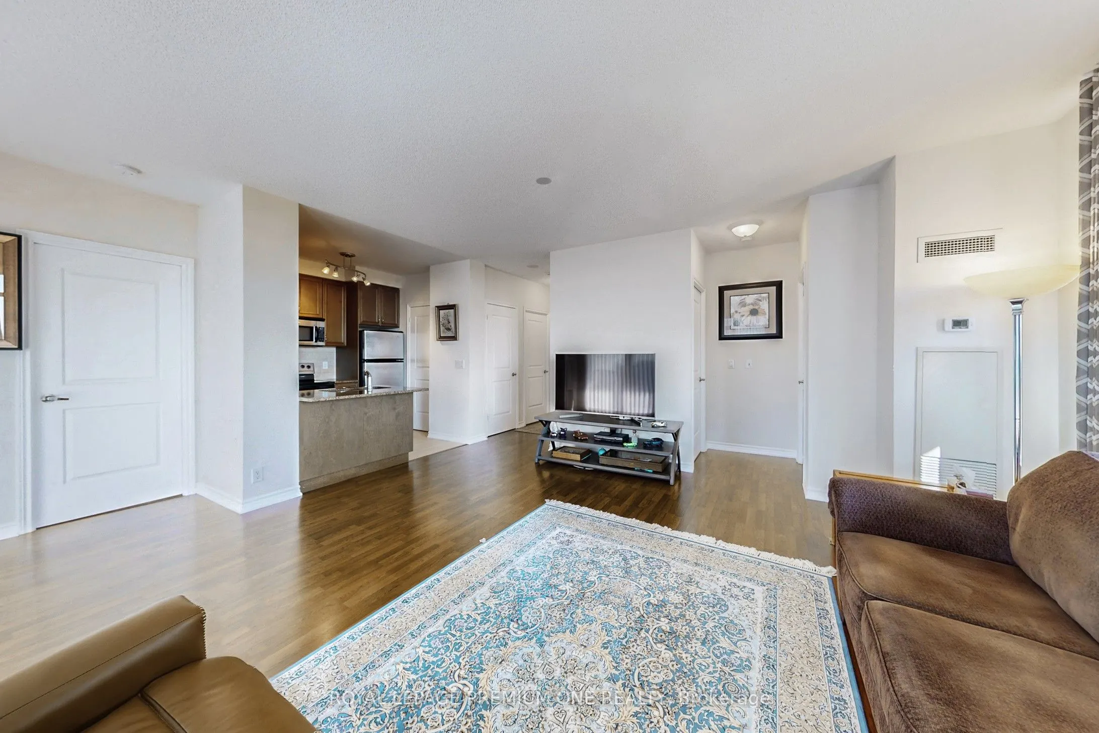9235 Jane Street, #606