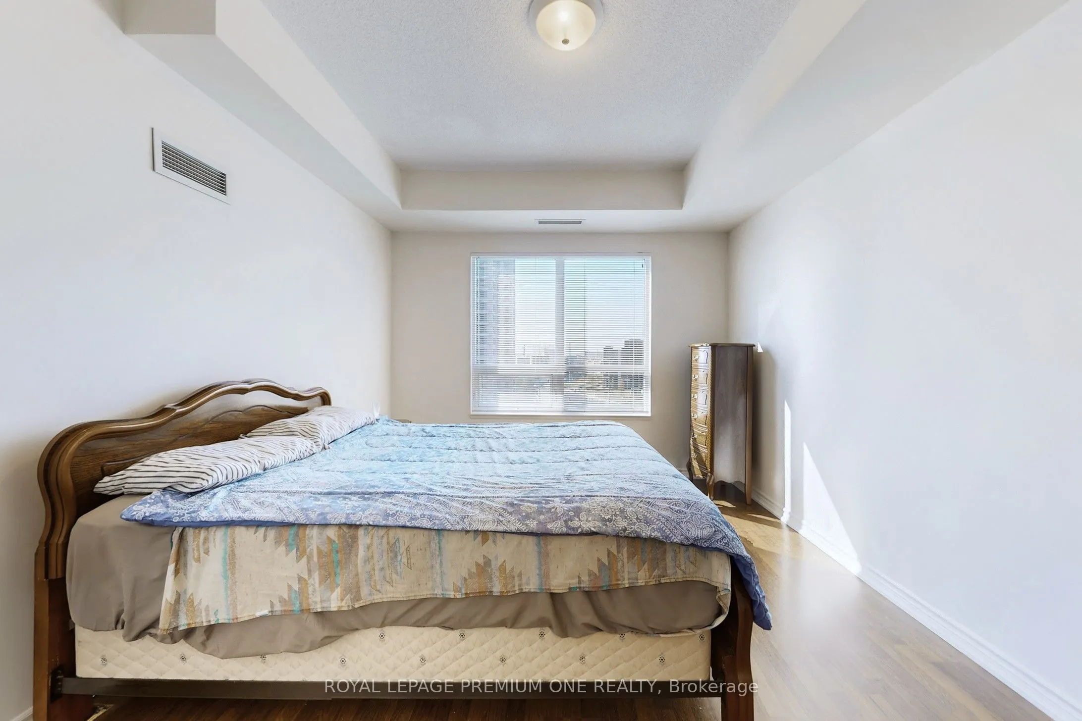 9235 Jane Street, #606