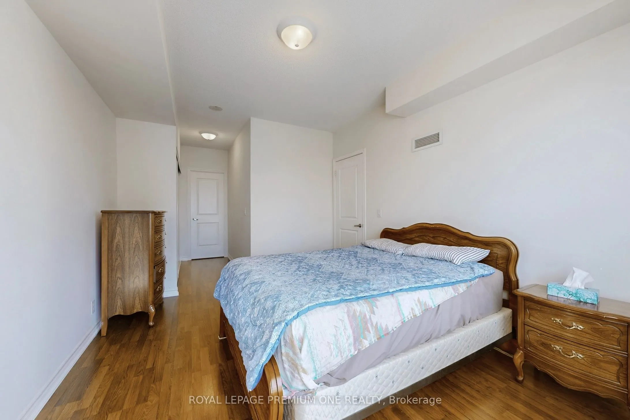 9235 Jane Street, #606