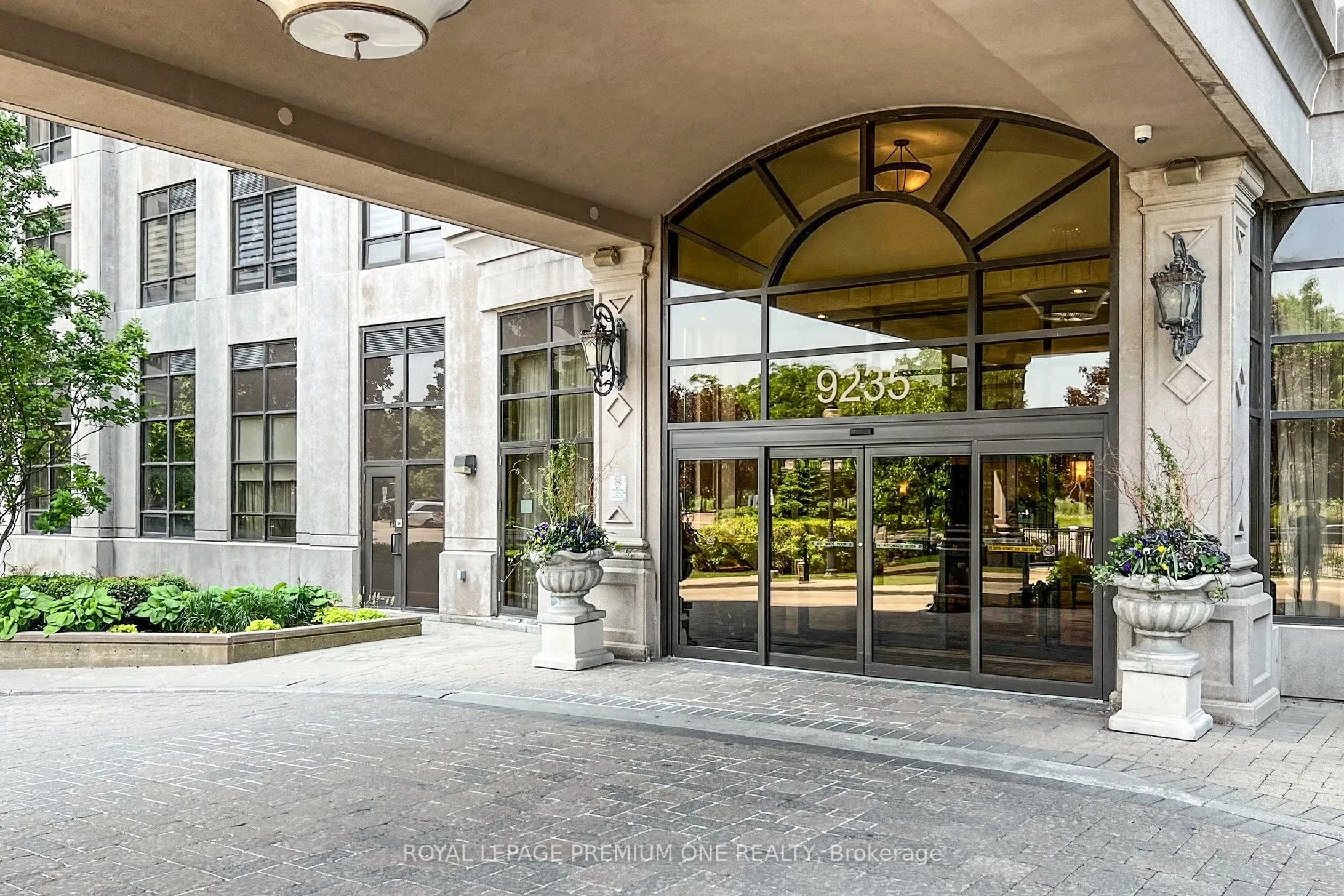 9235 Jane Street, #606