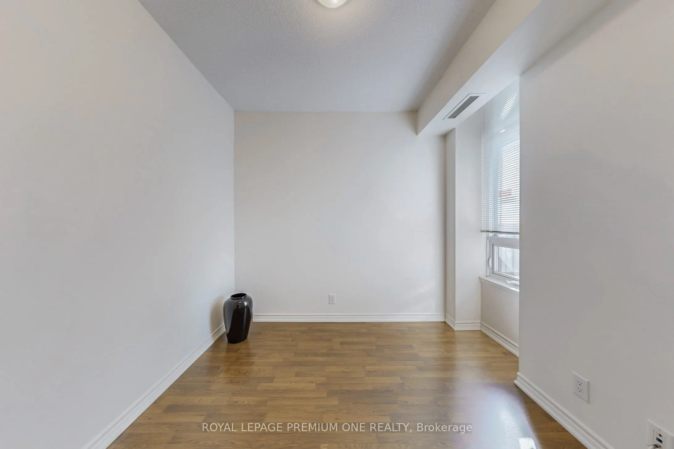 9235 Jane Street, #606