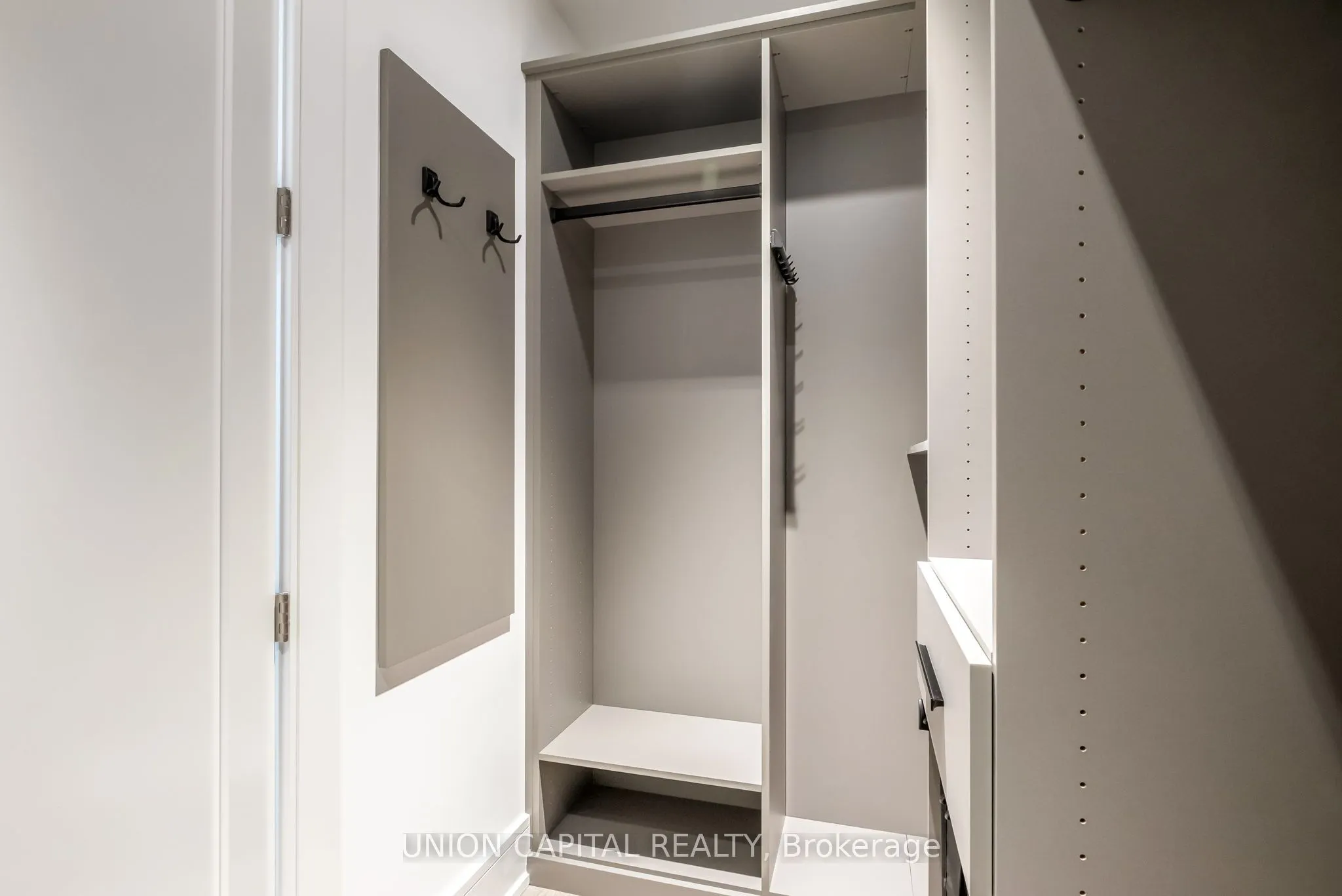 399 Royal Orchard Boulevard, #19