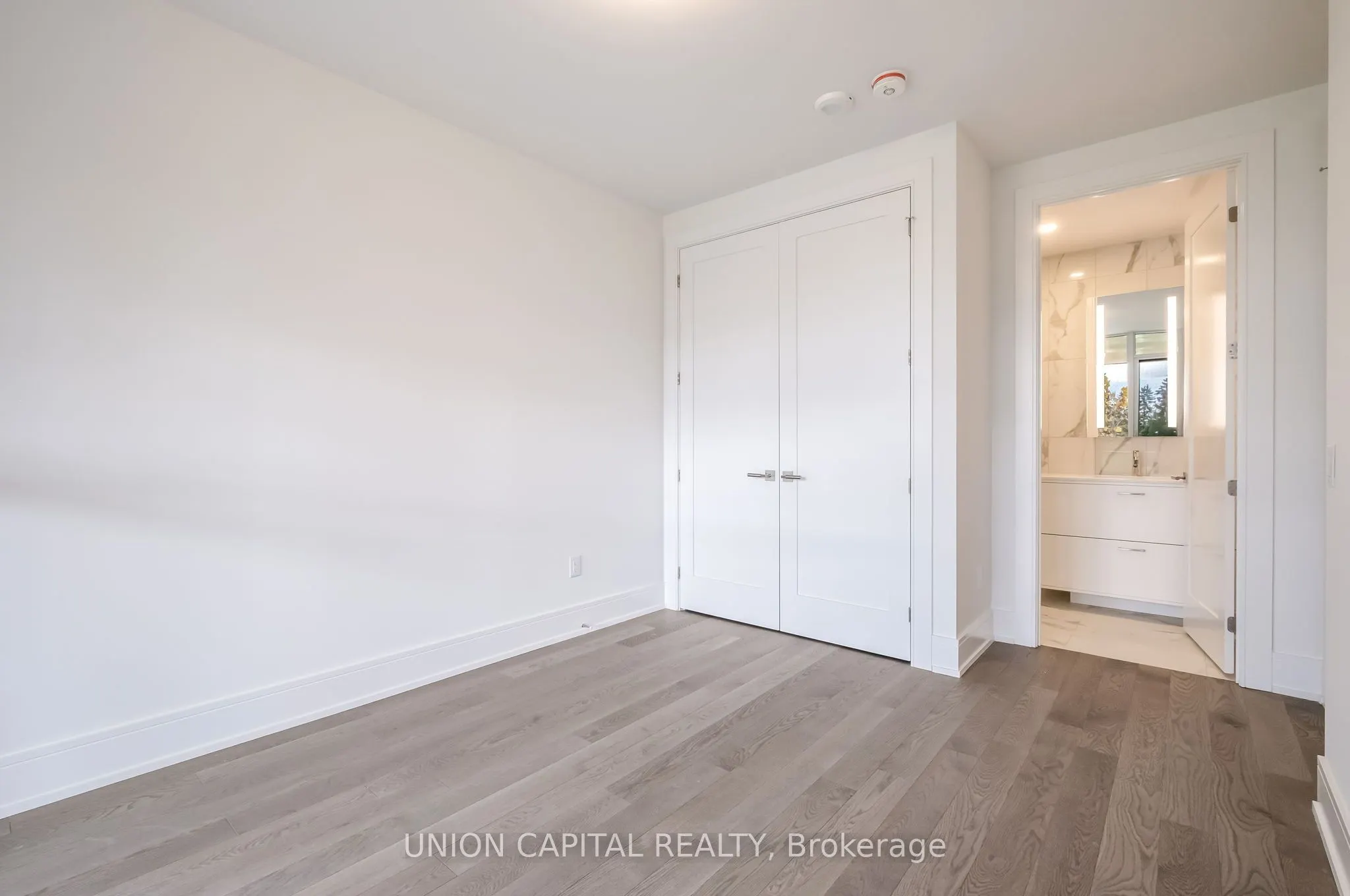 399 Royal Orchard Boulevard, #19