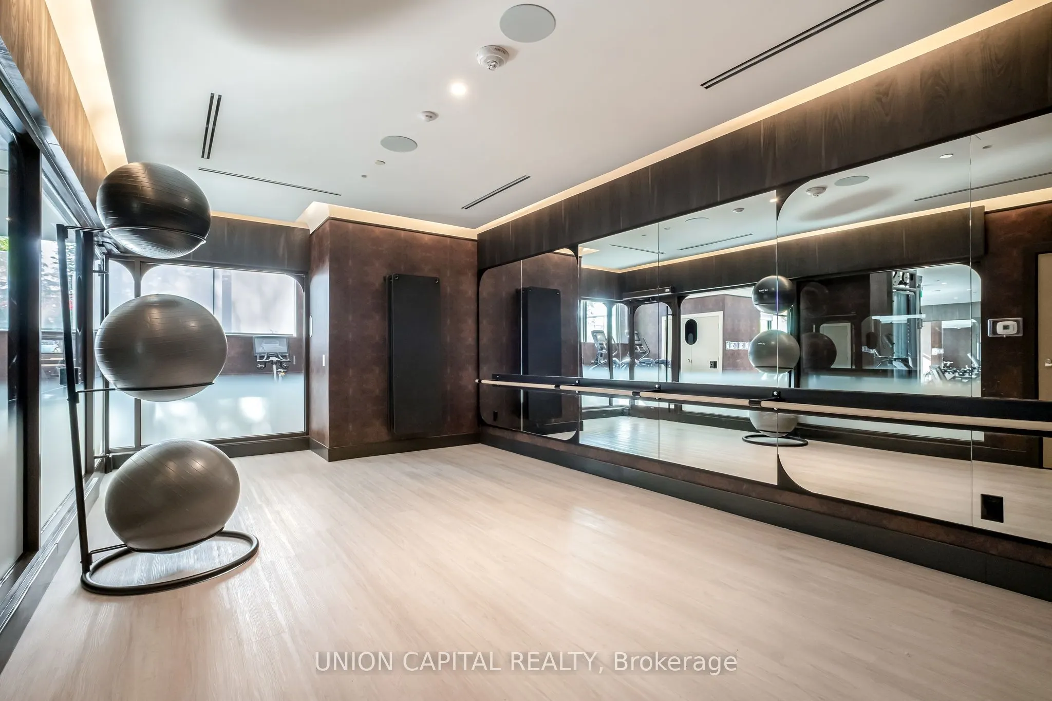 399 Royal Orchard Boulevard, #19