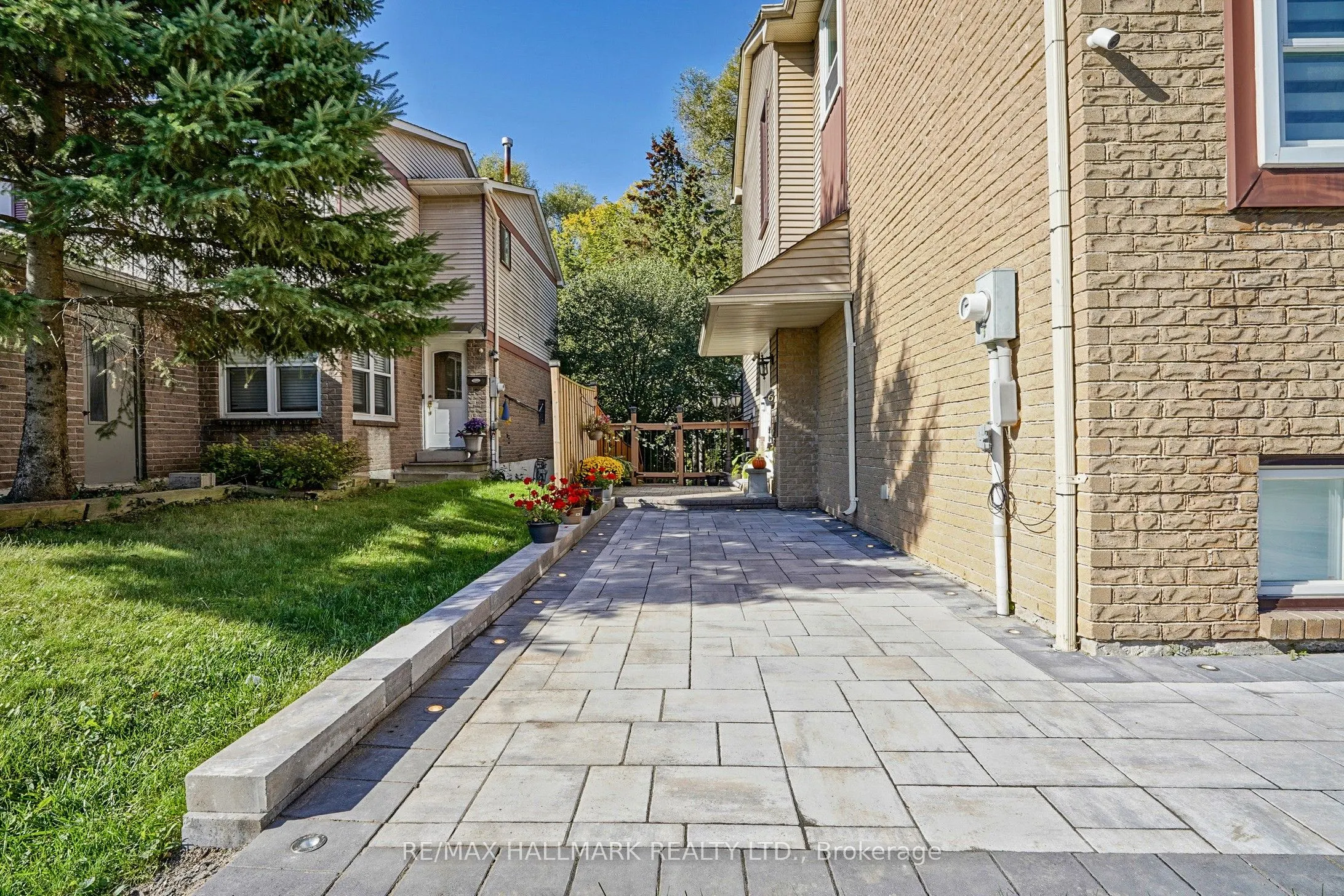 6 Wiles Court