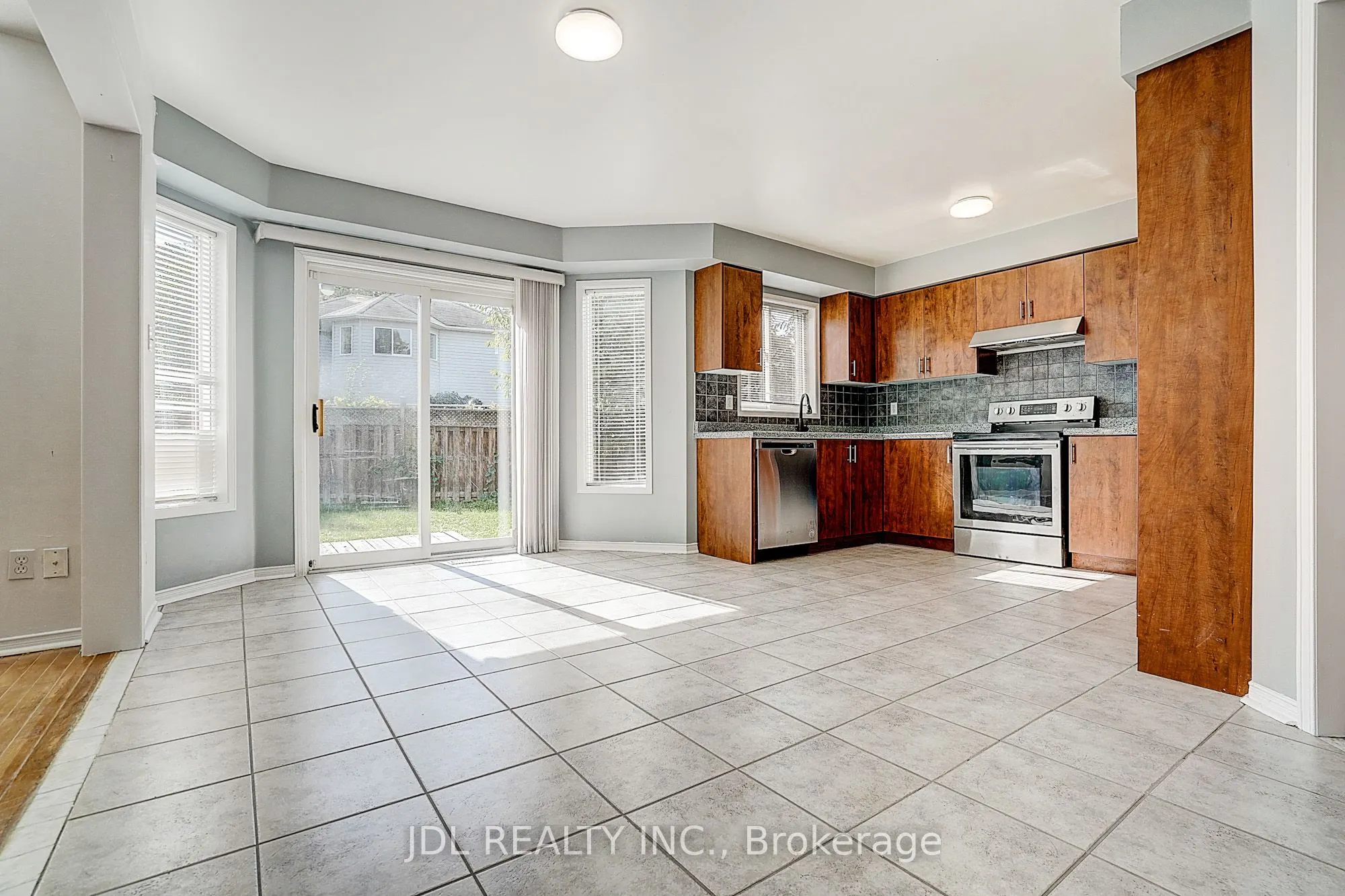 1187 Leslie Drive