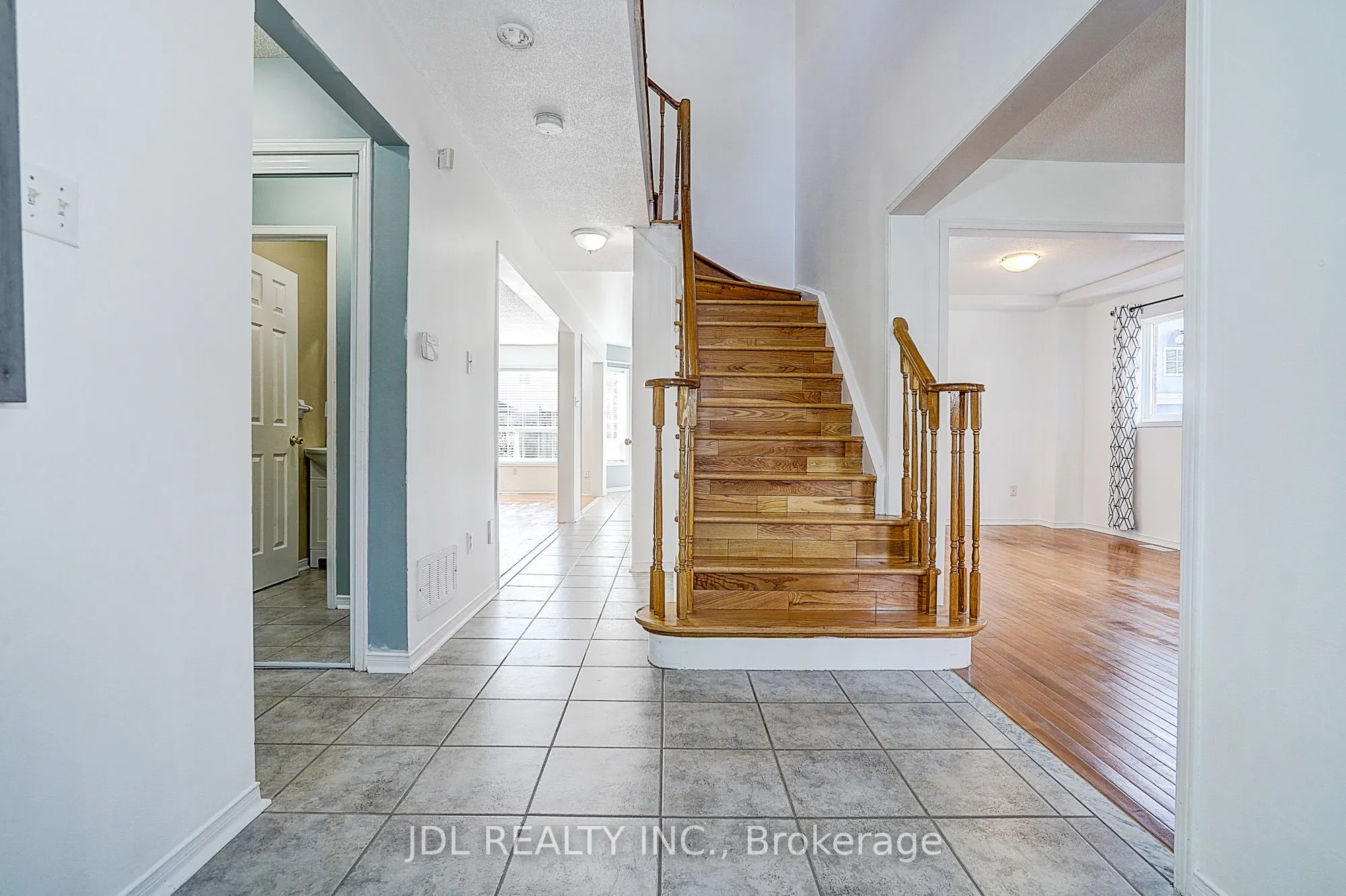 1187 Leslie Drive
