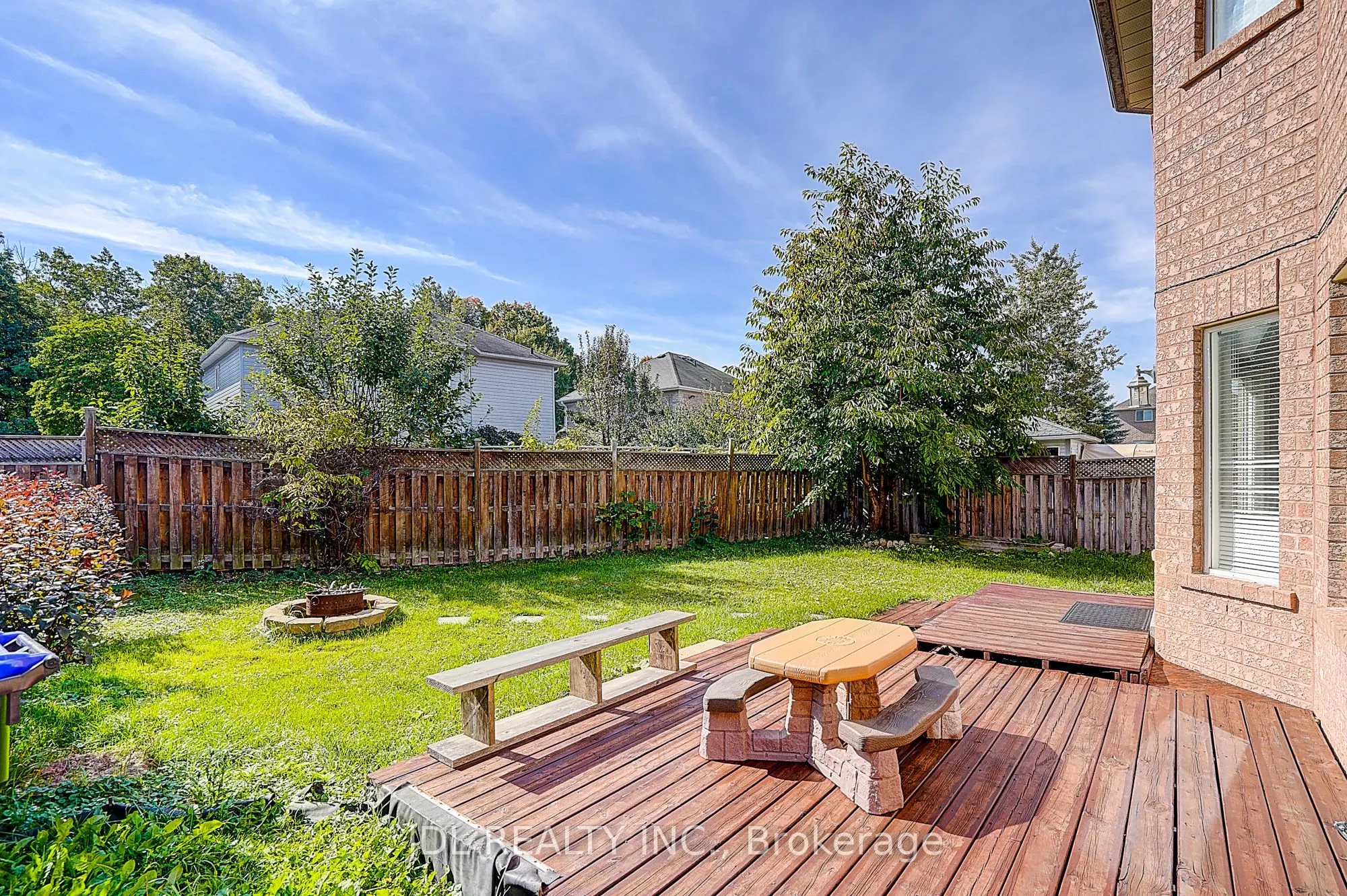 1187 Leslie Drive