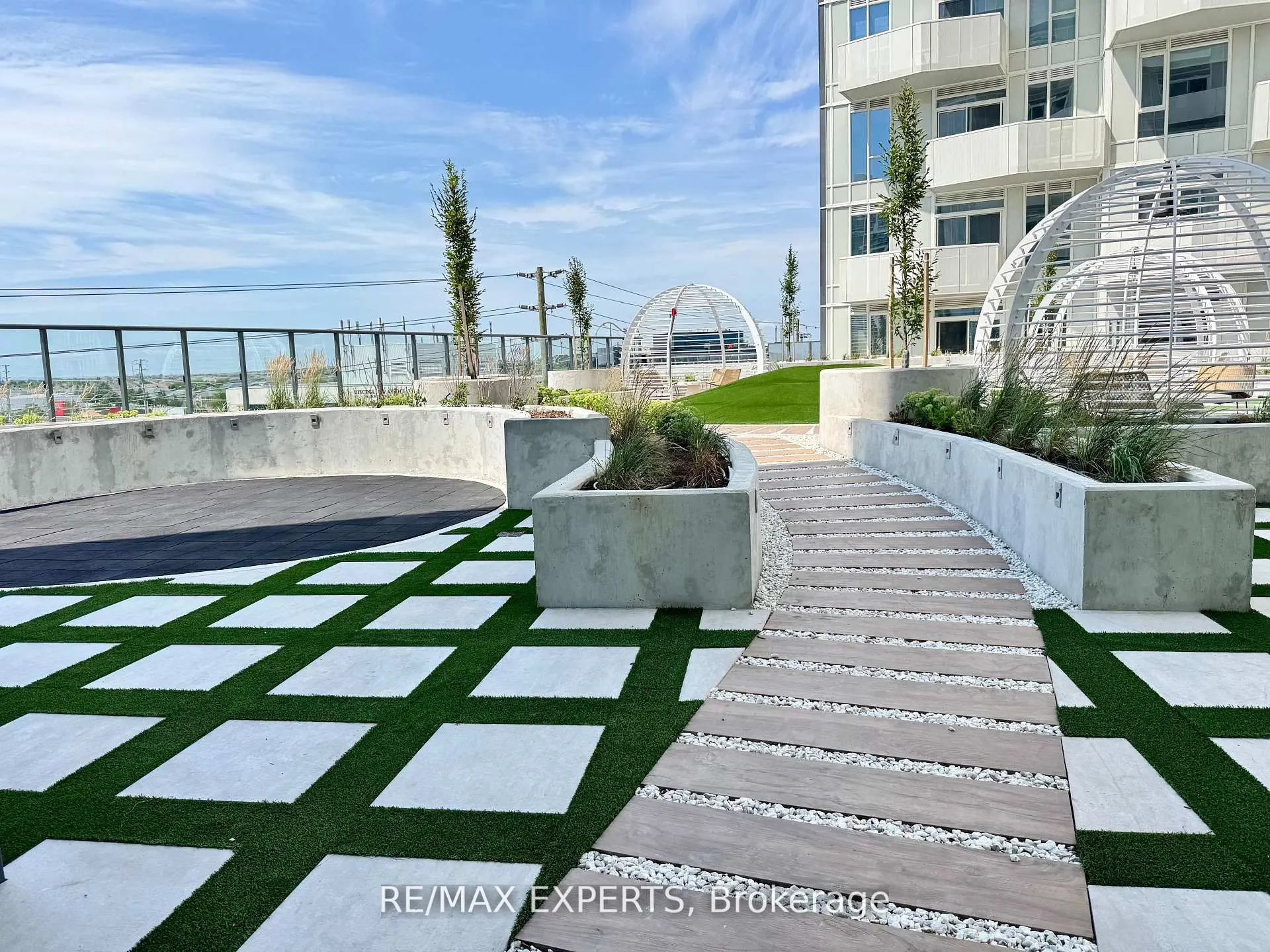 474 Caldari Road, #605