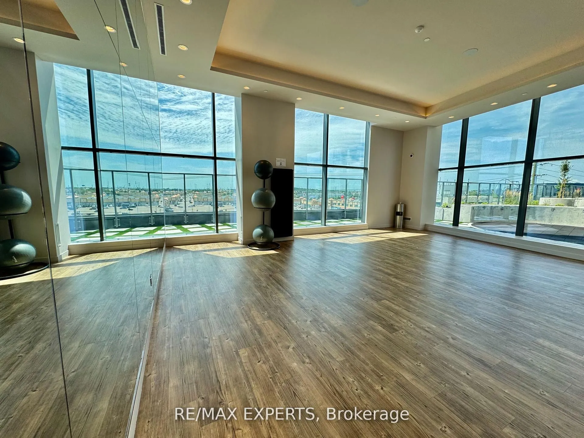 474 Caldari Road, #605