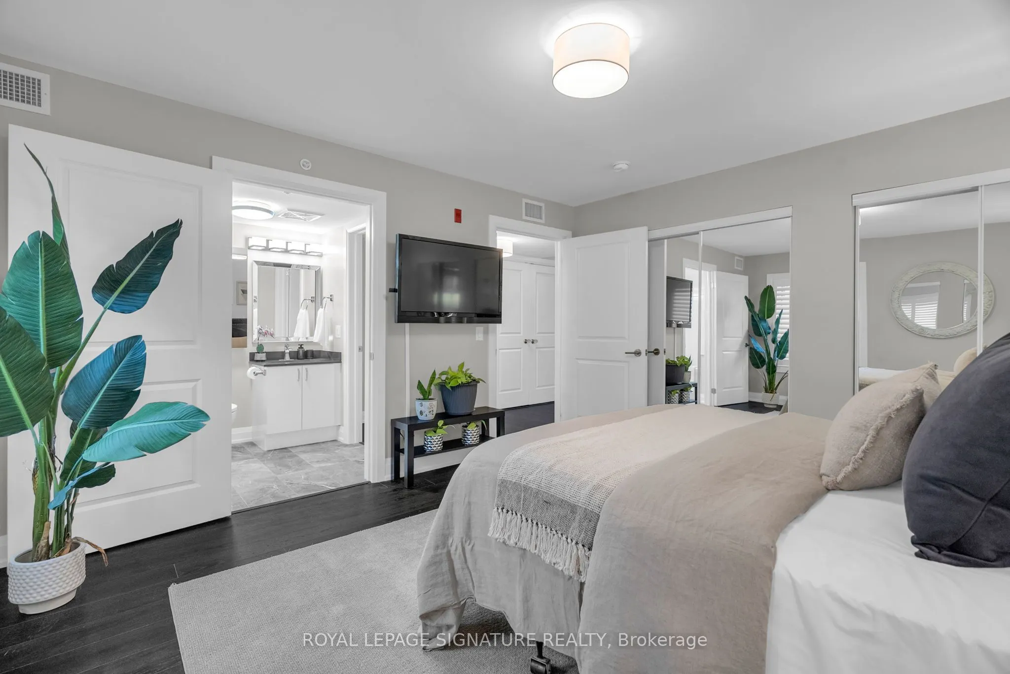 481 Rupert Avenue, #204