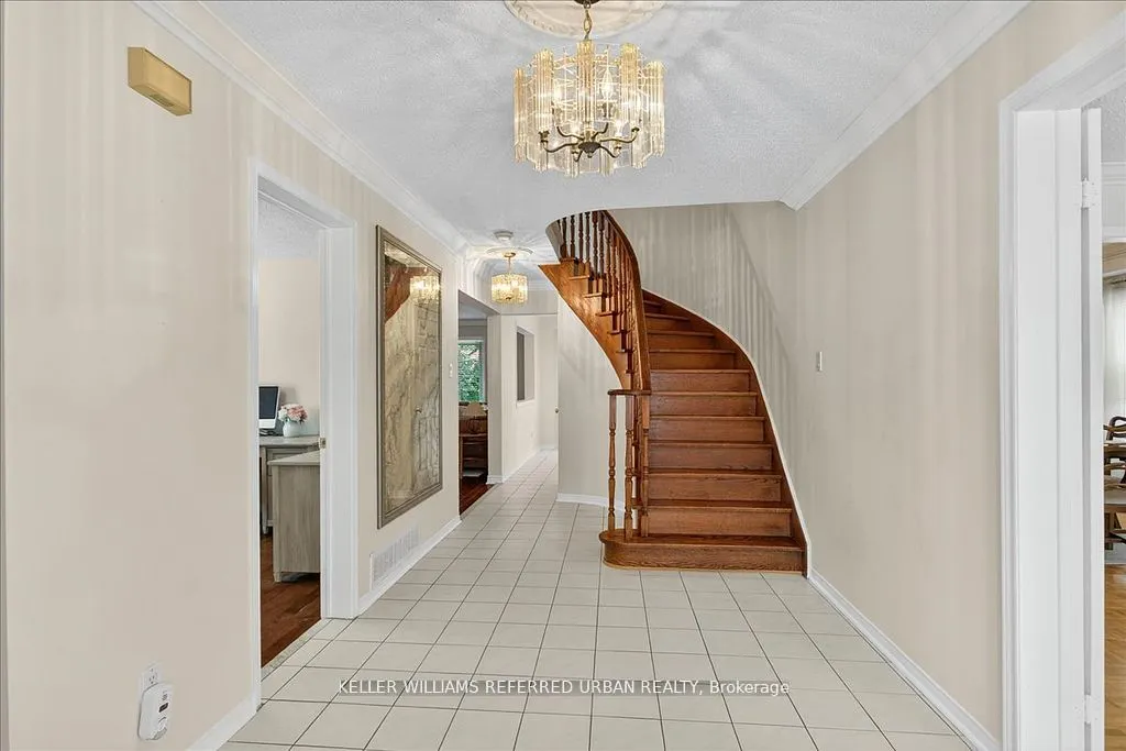 32 Nelson Circle