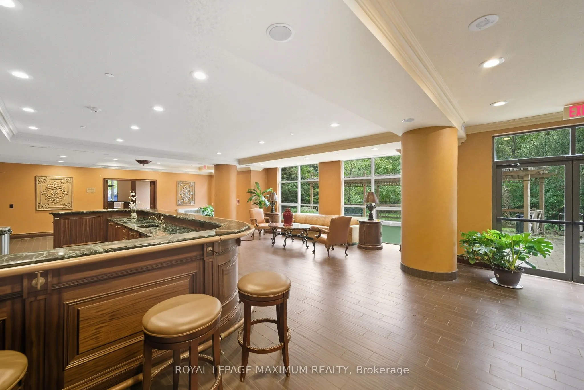 9225 Jane Street, #714