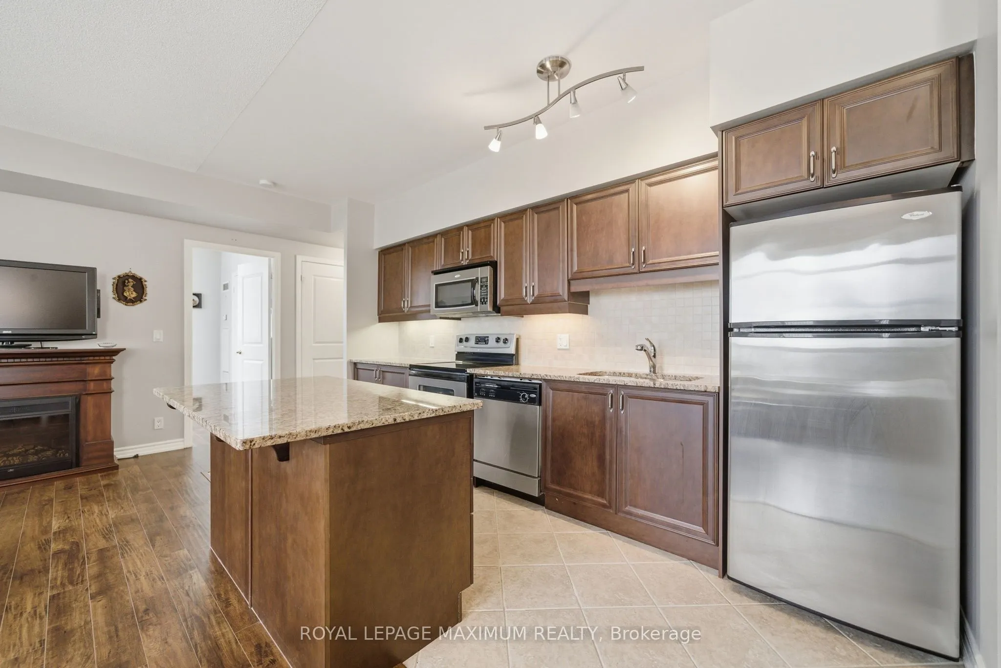 9225 Jane Street, #714