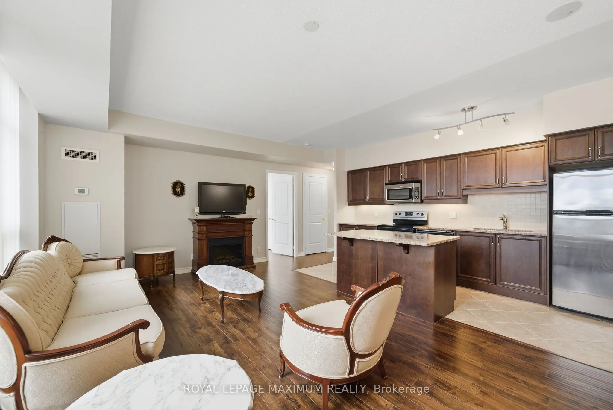 9225 Jane Street, #714