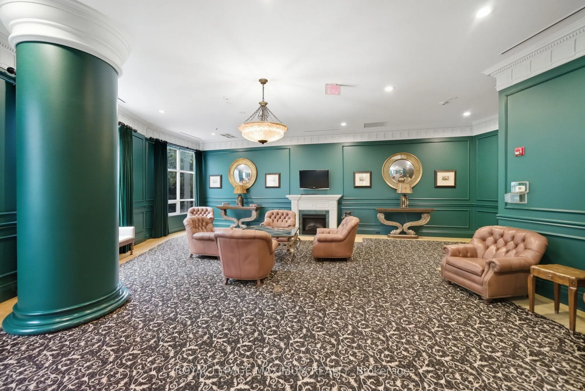 9225 Jane Street, #714