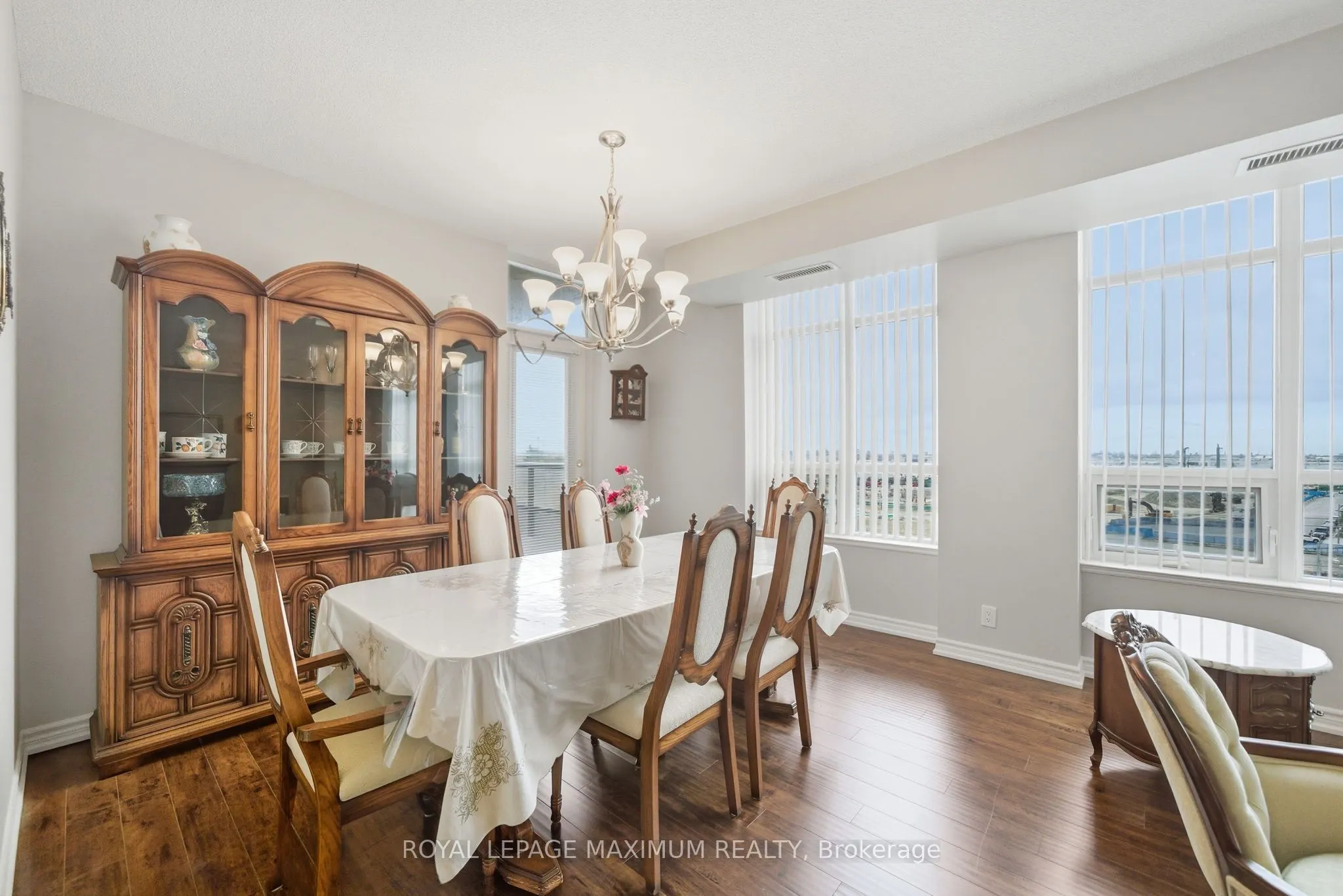 9225 Jane Street, #714