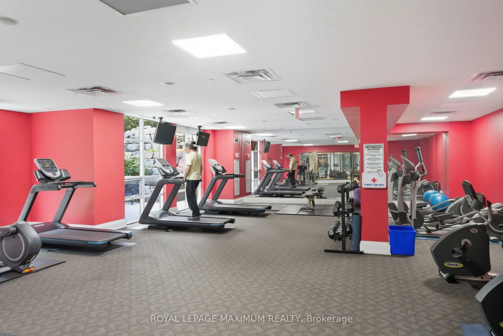 9225 Jane Street, #714