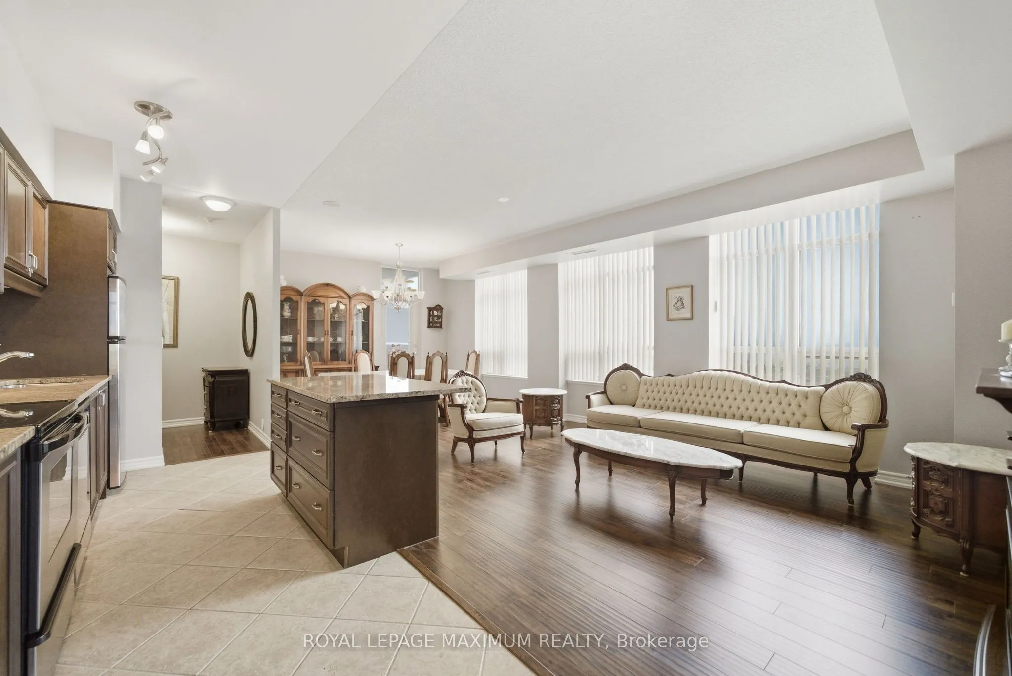 9225 Jane Street, #714