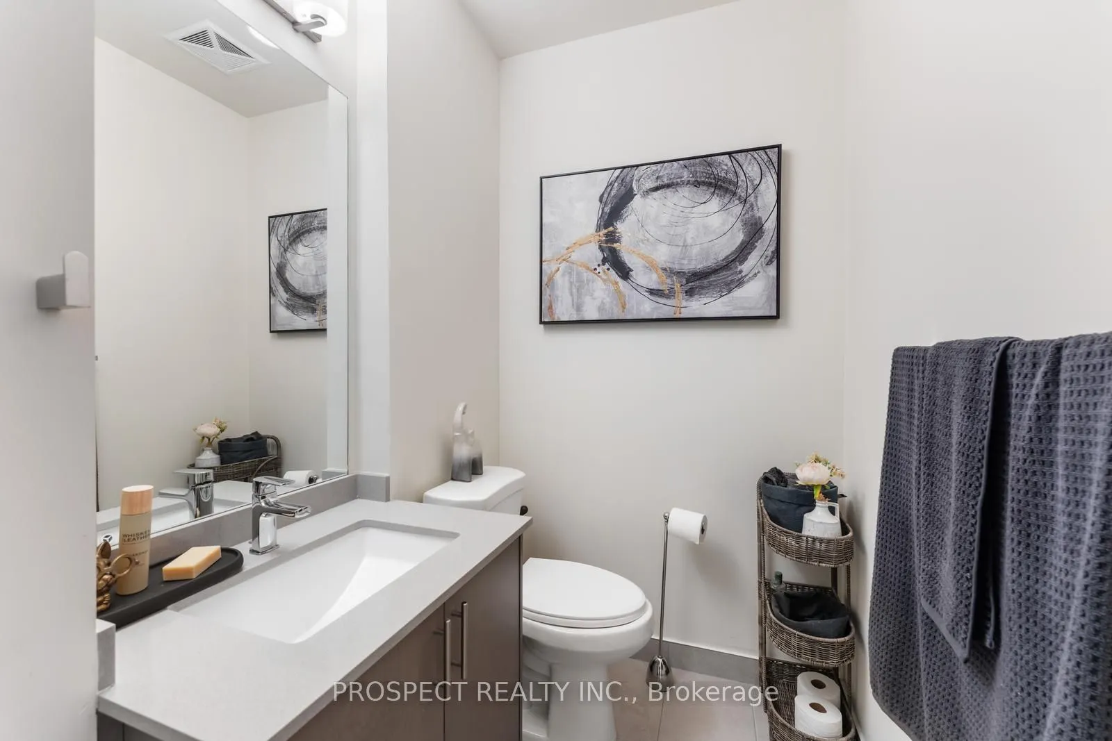 9000 Jane Street, #708