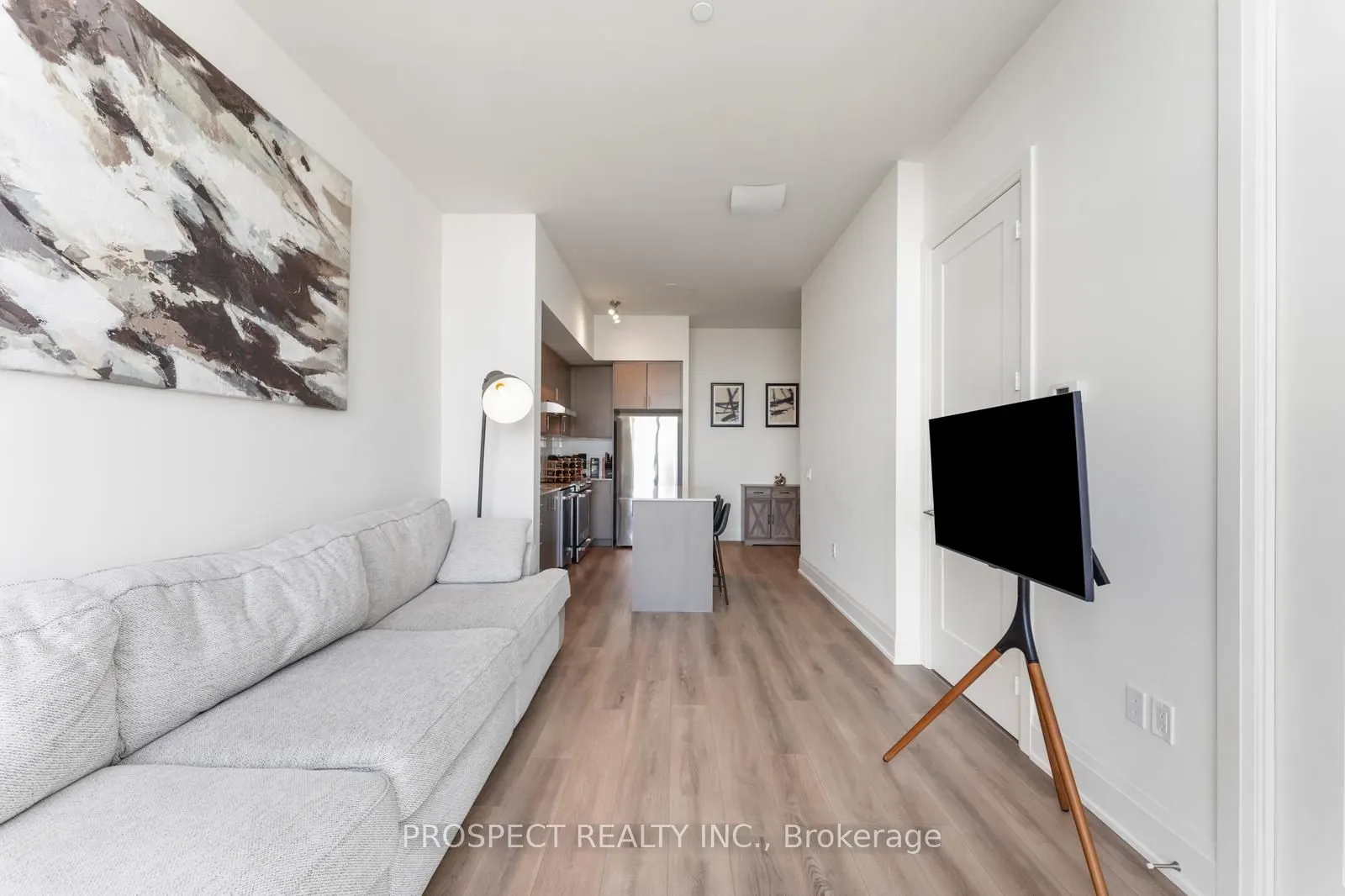 9000 Jane Street, #708