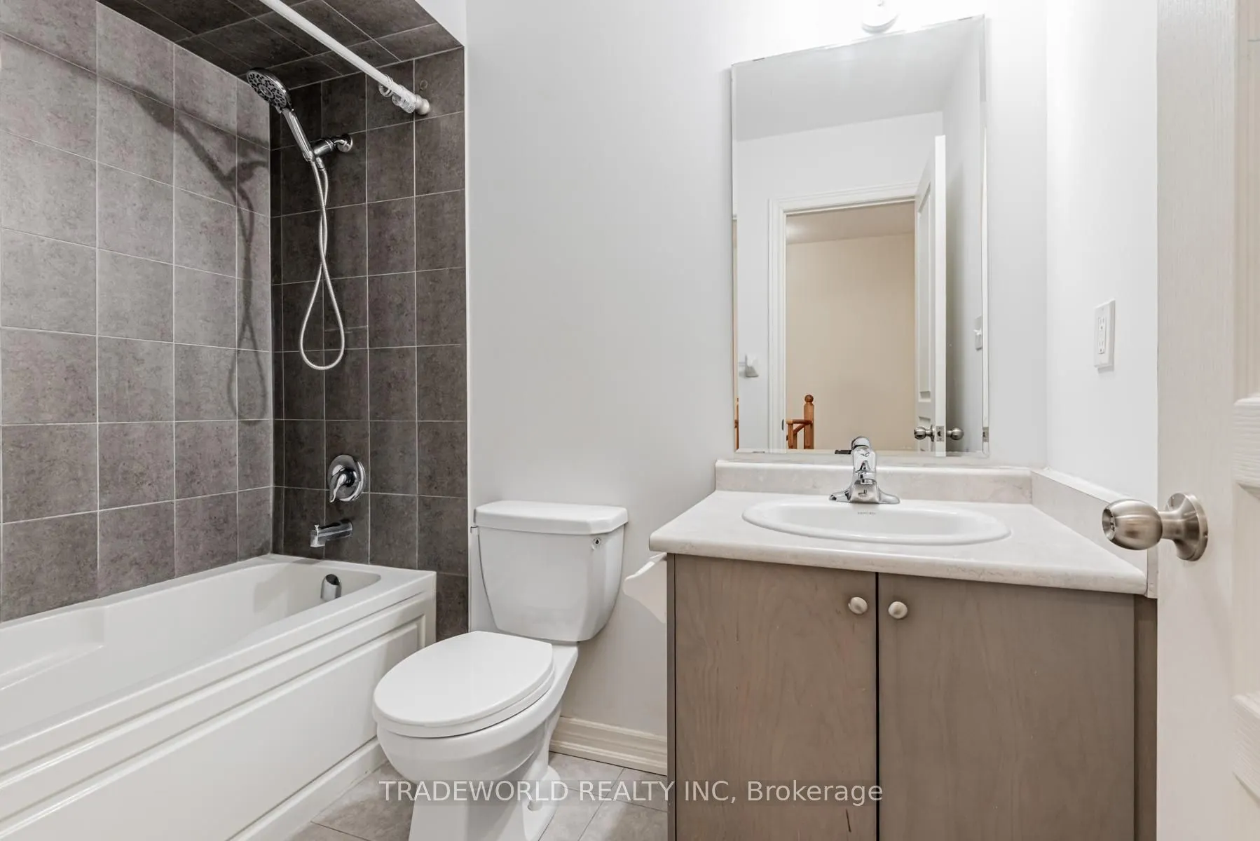 11 Roy Grove Way, #158