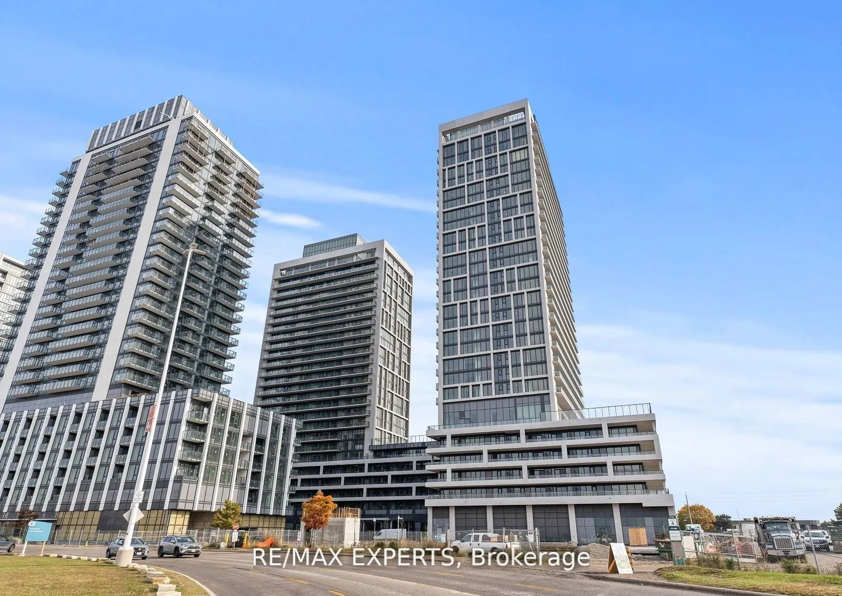 8960 Jane Street, #424