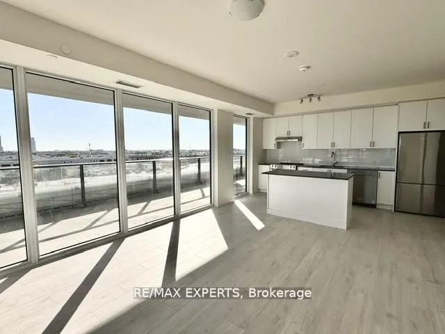 8960 Jane Street, #424