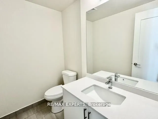 8960 Jane Street, #424