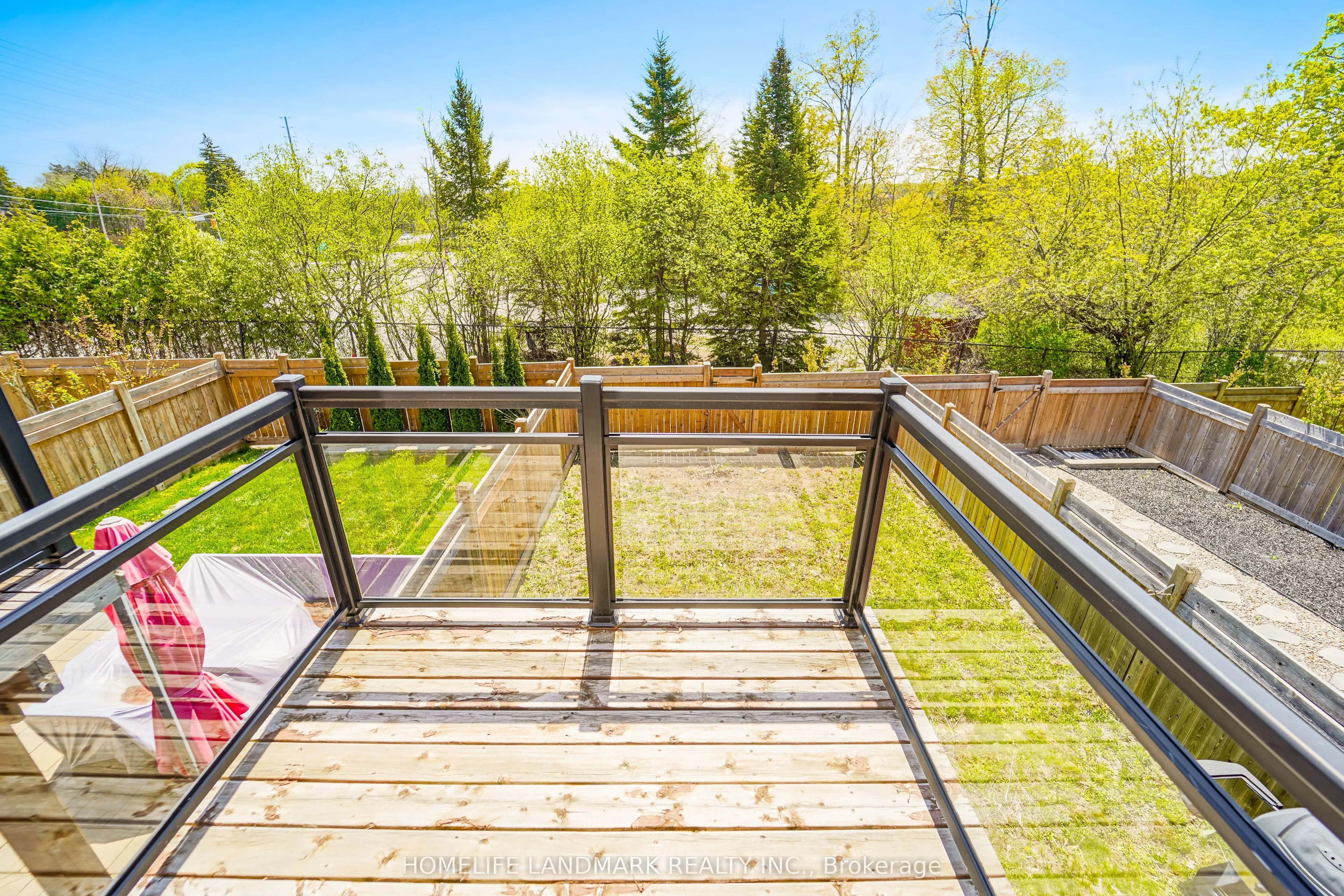 8 Crestridge Drive