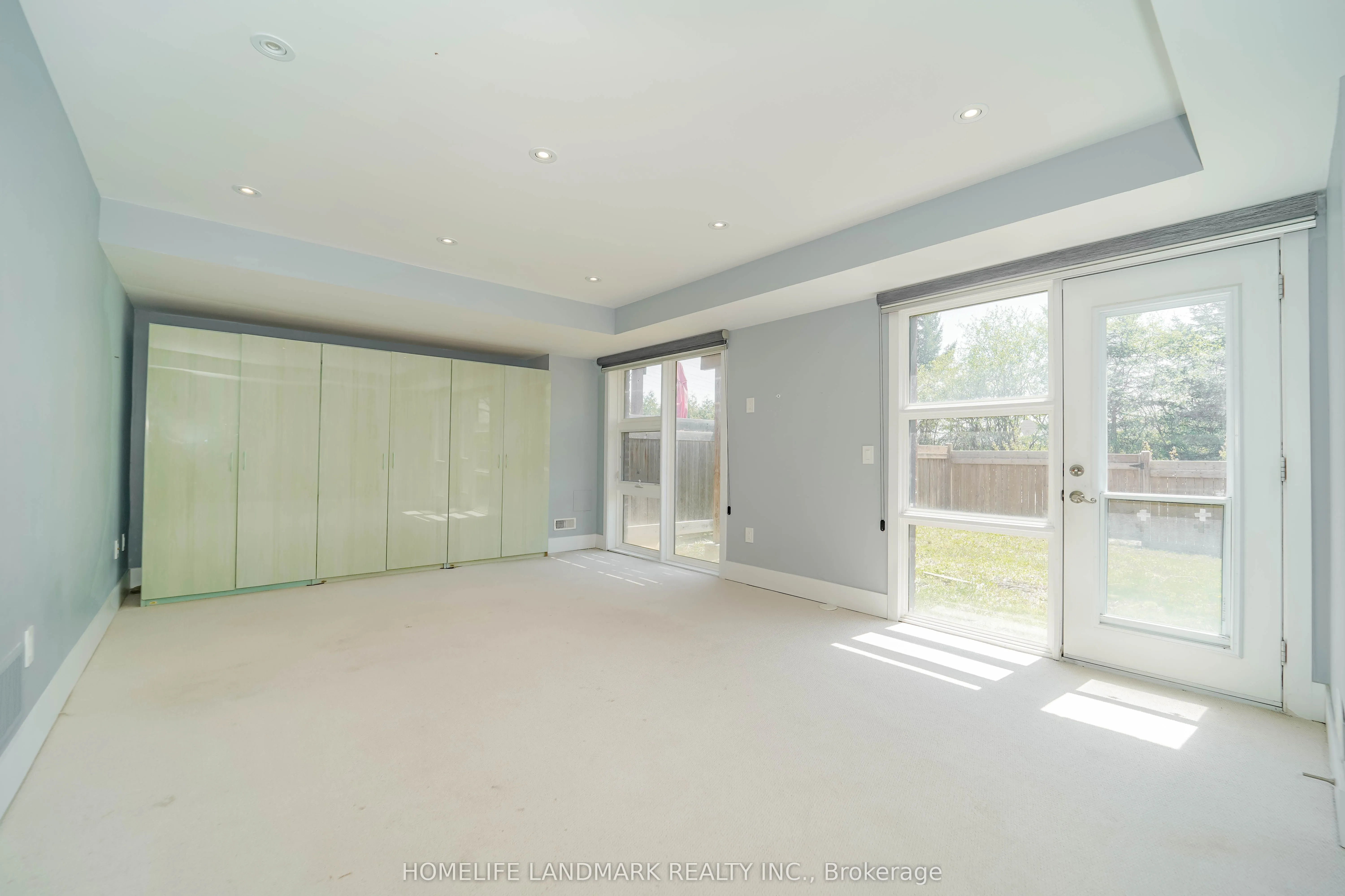 8 Crestridge Drive