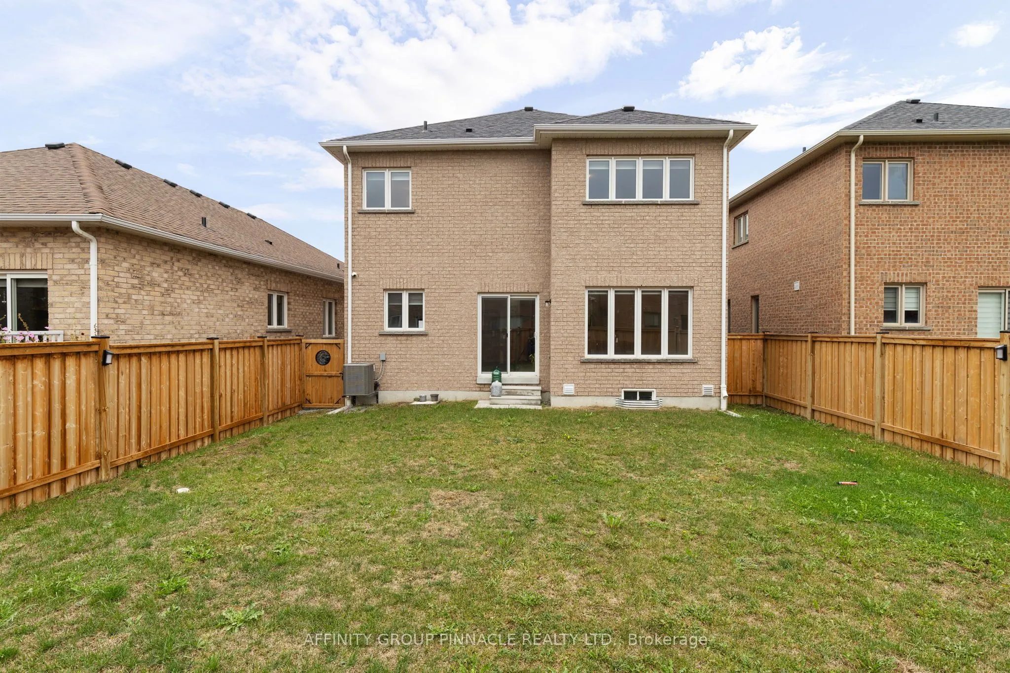 18 Stoddart Street