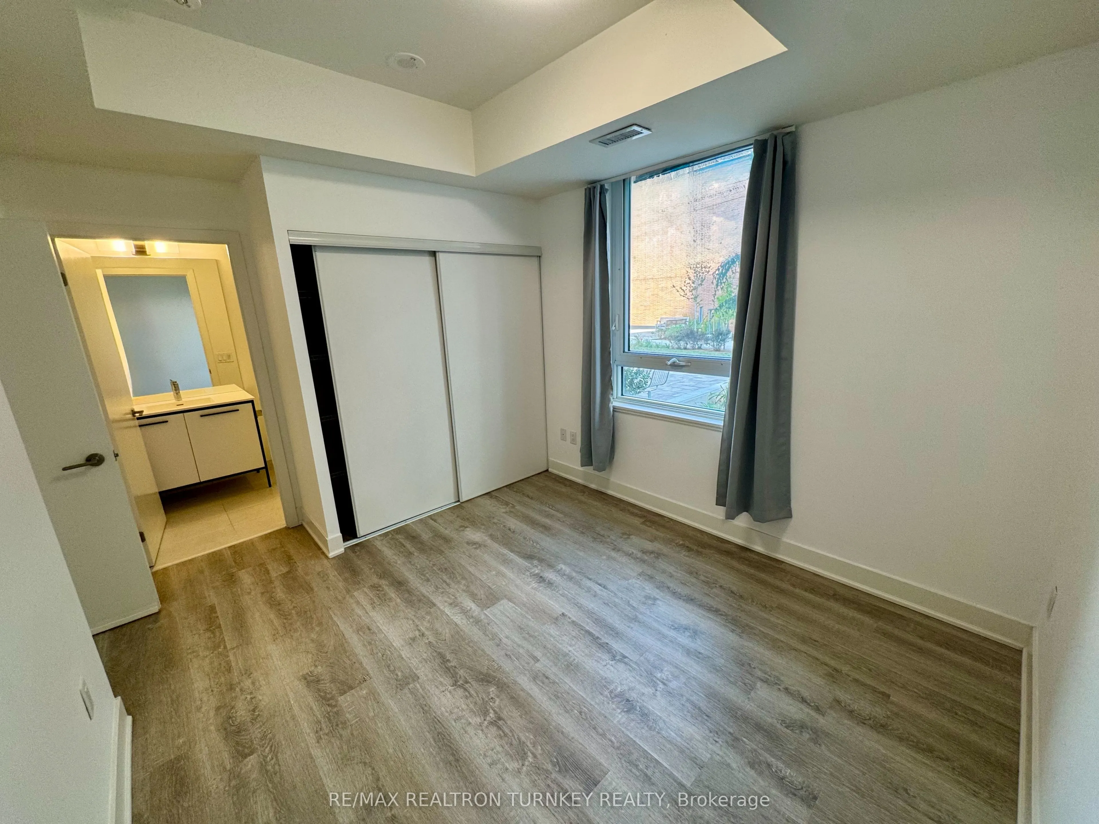 185 Deerfield Road, #018