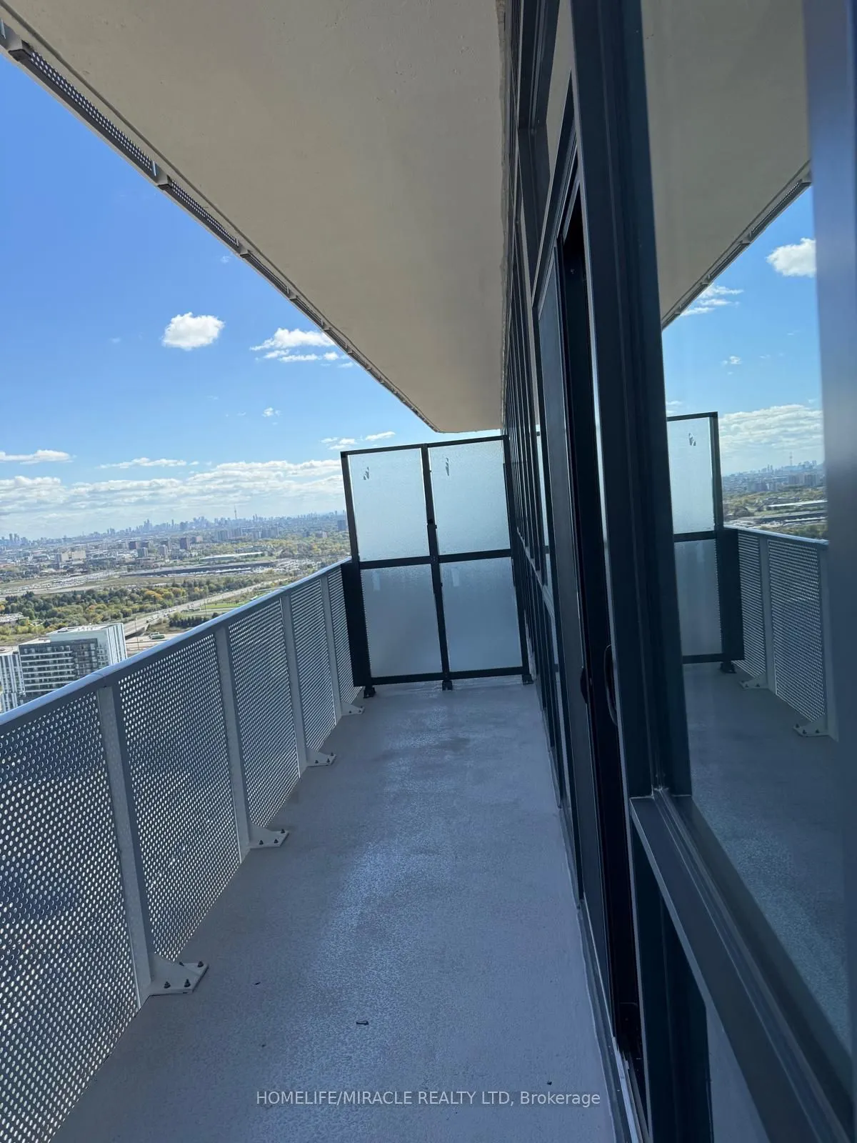 28 Interchange Way, #4307