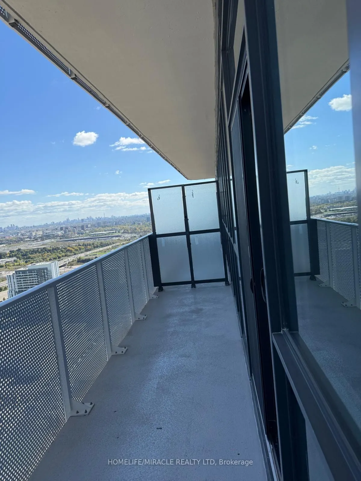 28 Interchange Way, #4307
