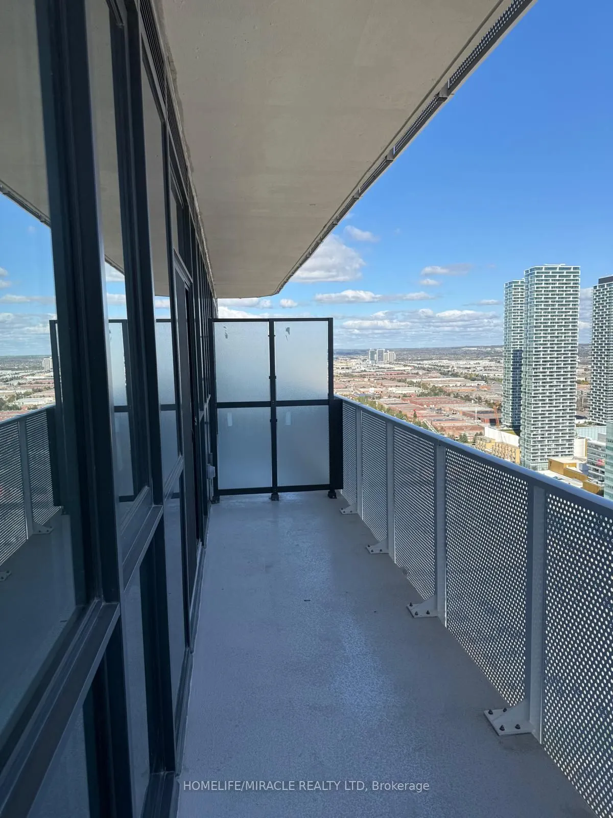 28 Interchange Way, #4307