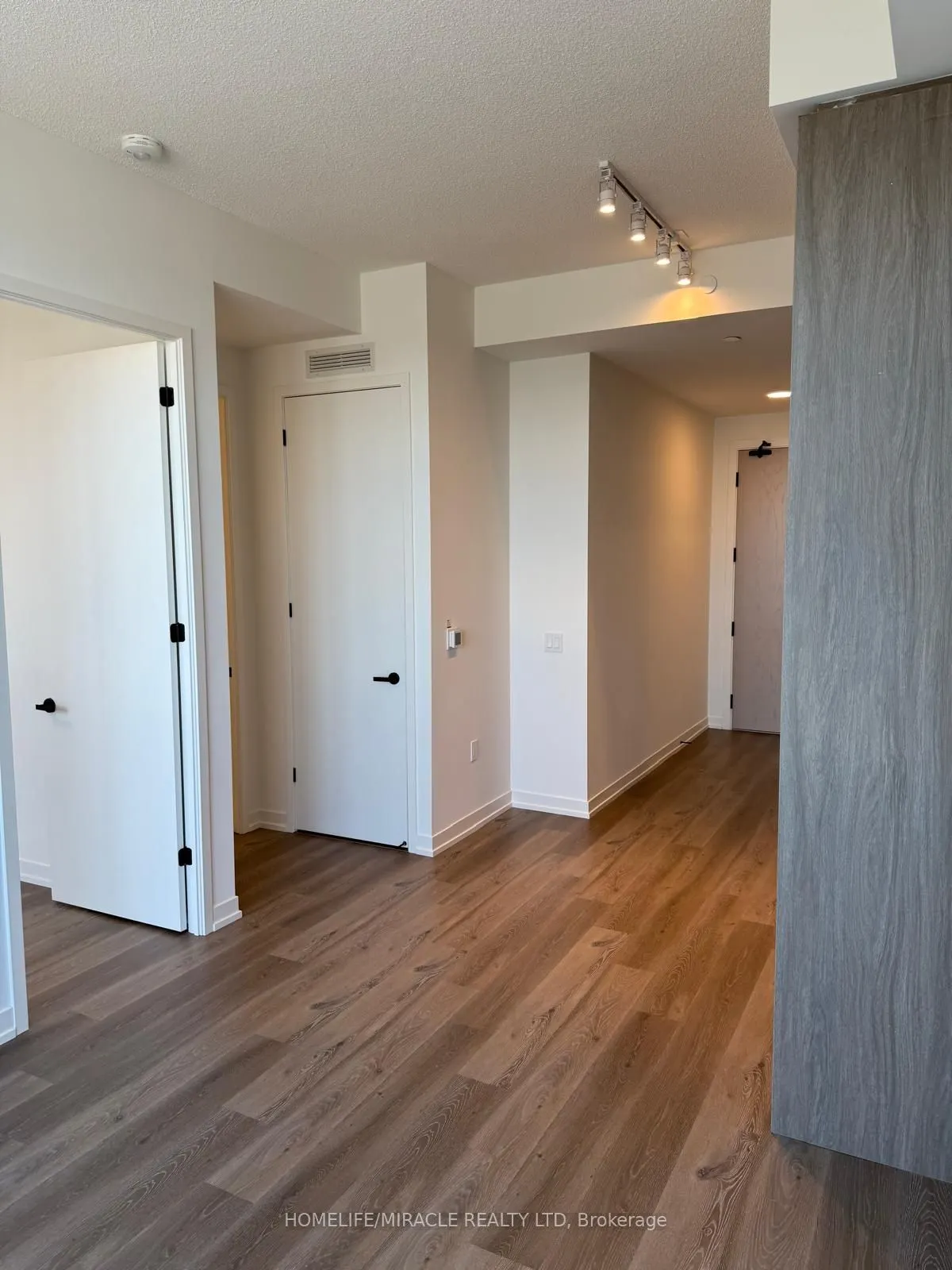 28 Interchange Way, #4307