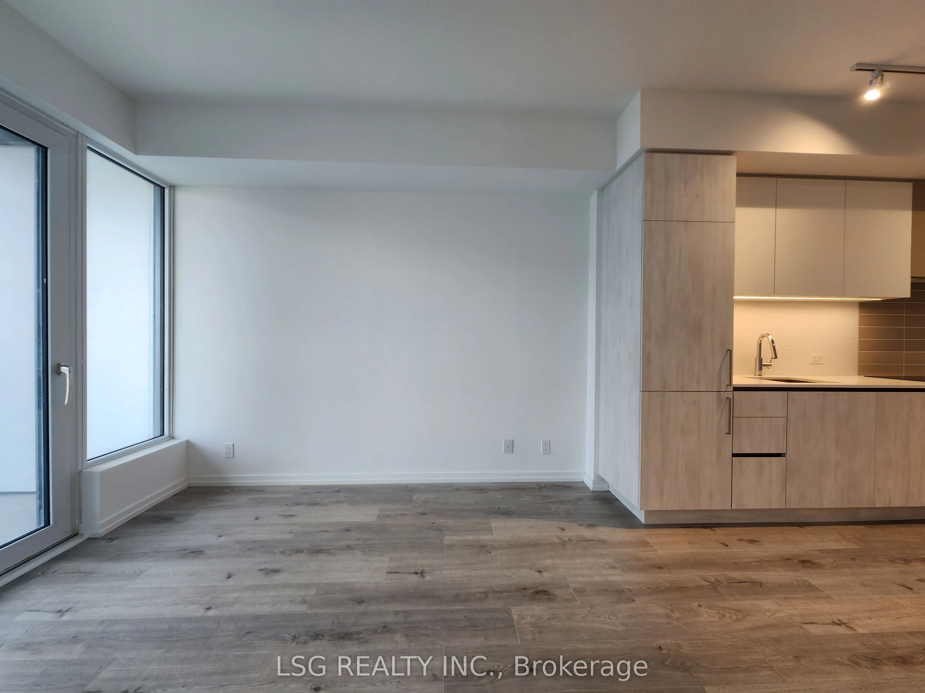 7890 Jane Street, #3810