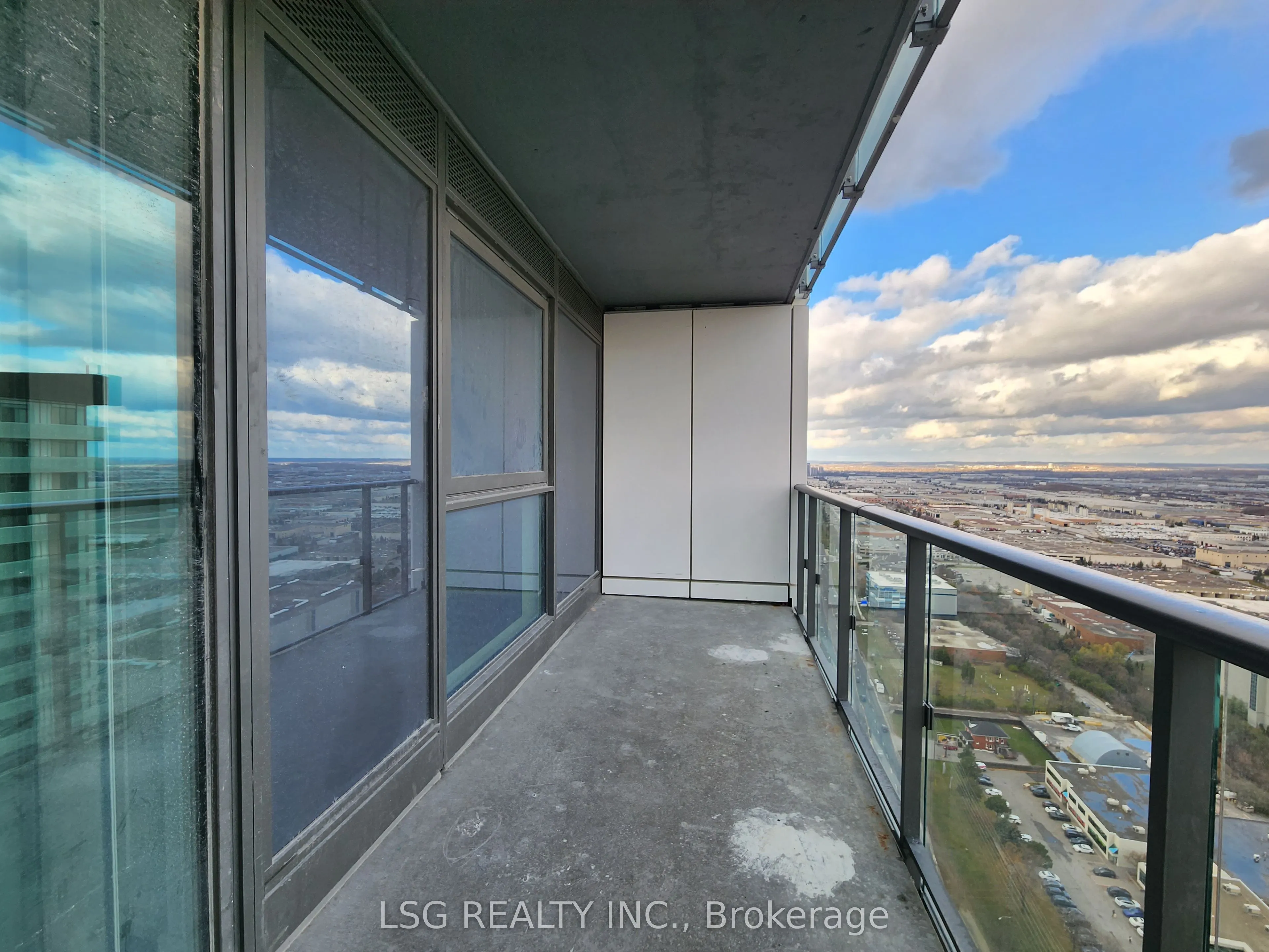 7890 Jane Street, #3810