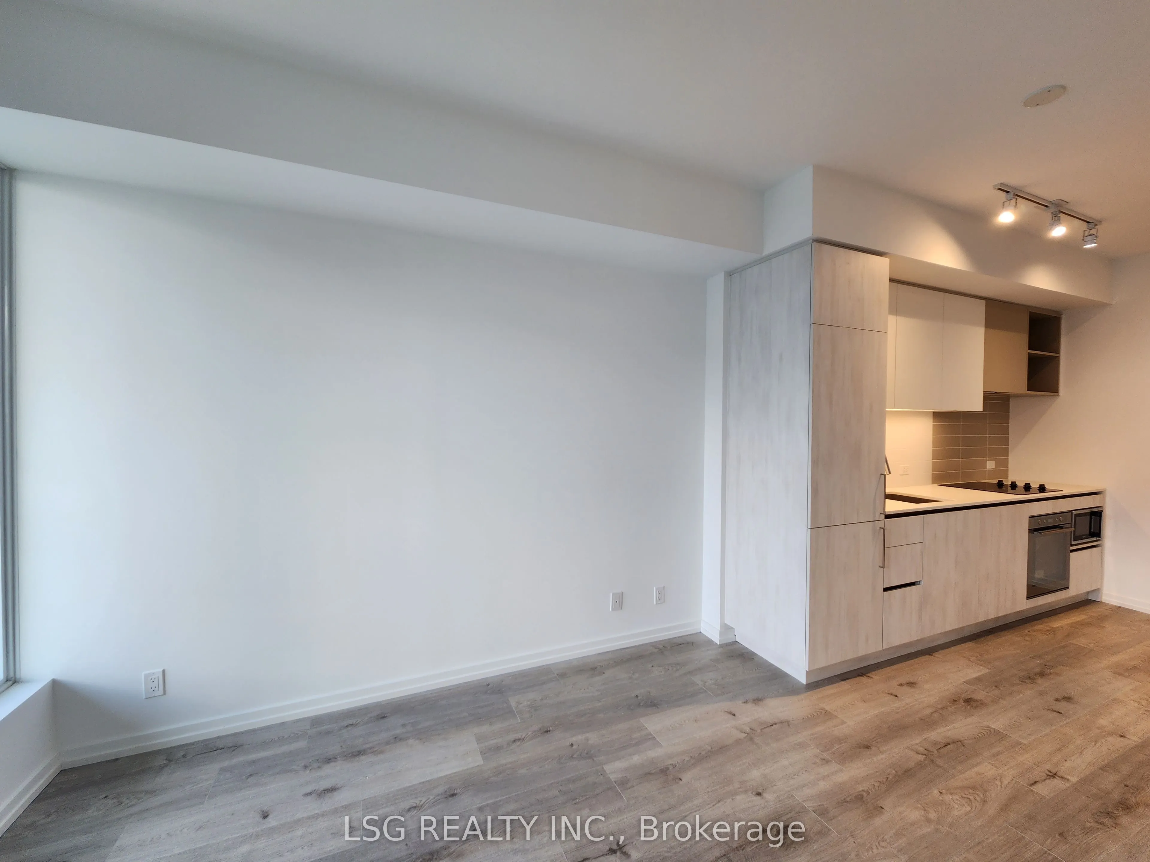 7890 Jane Street, #3810