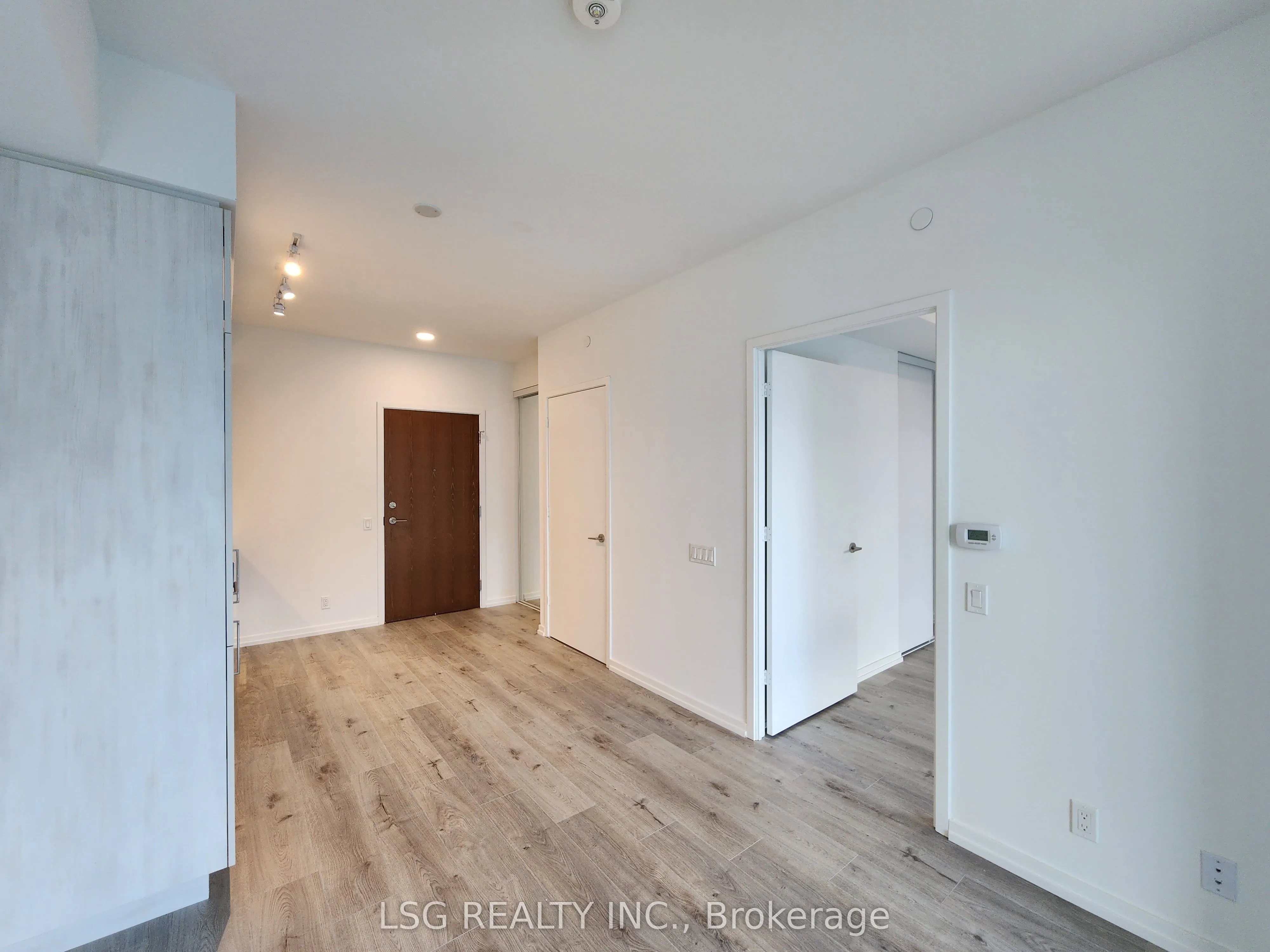 7890 Jane Street, #3810