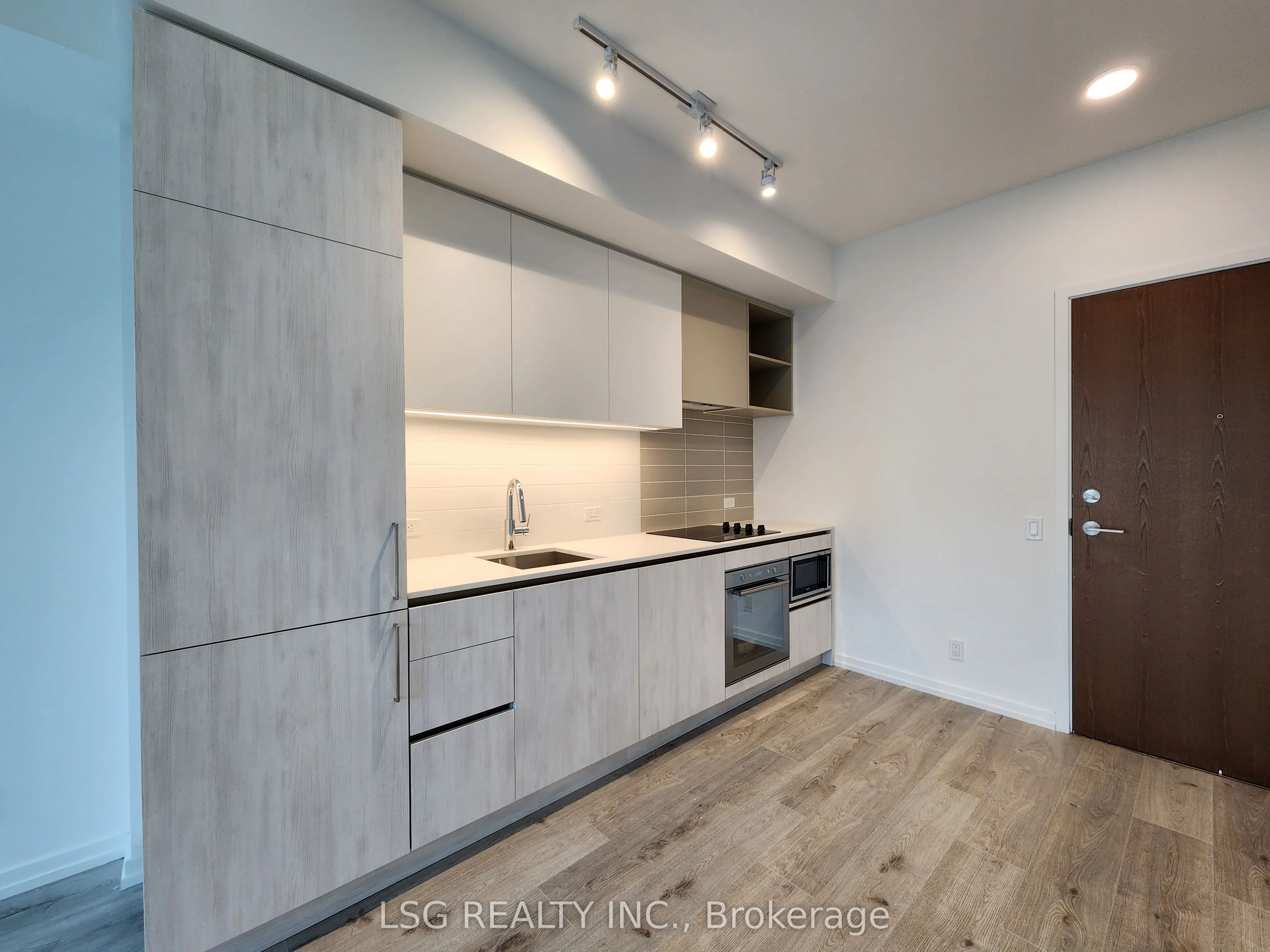 7890 Jane Street, #3810