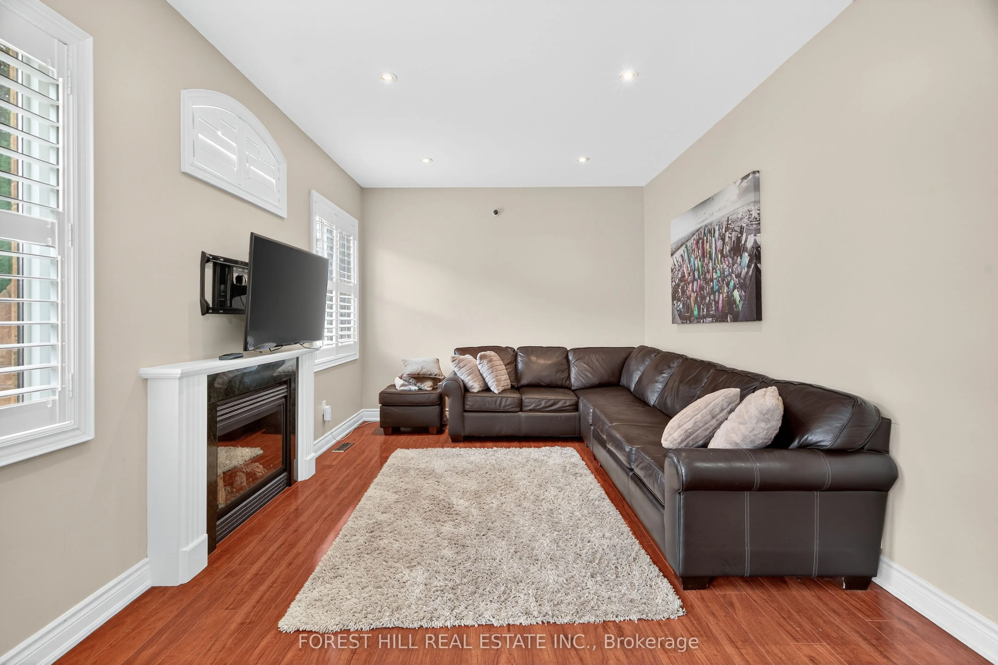 10 Mendel Crescent